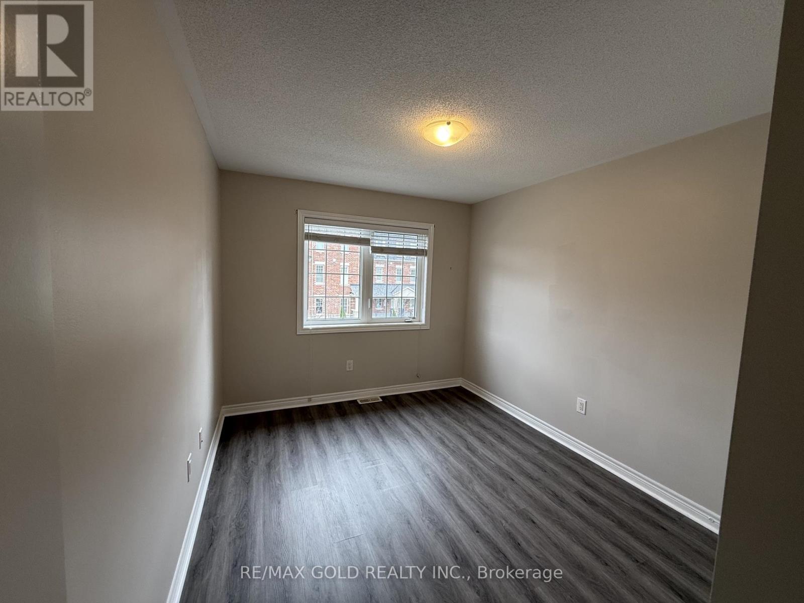 6 Pearman Crescent, Brampton (Northwest Brampton), Ontario  L7A 4Y9 - Photo 15 - W13130770