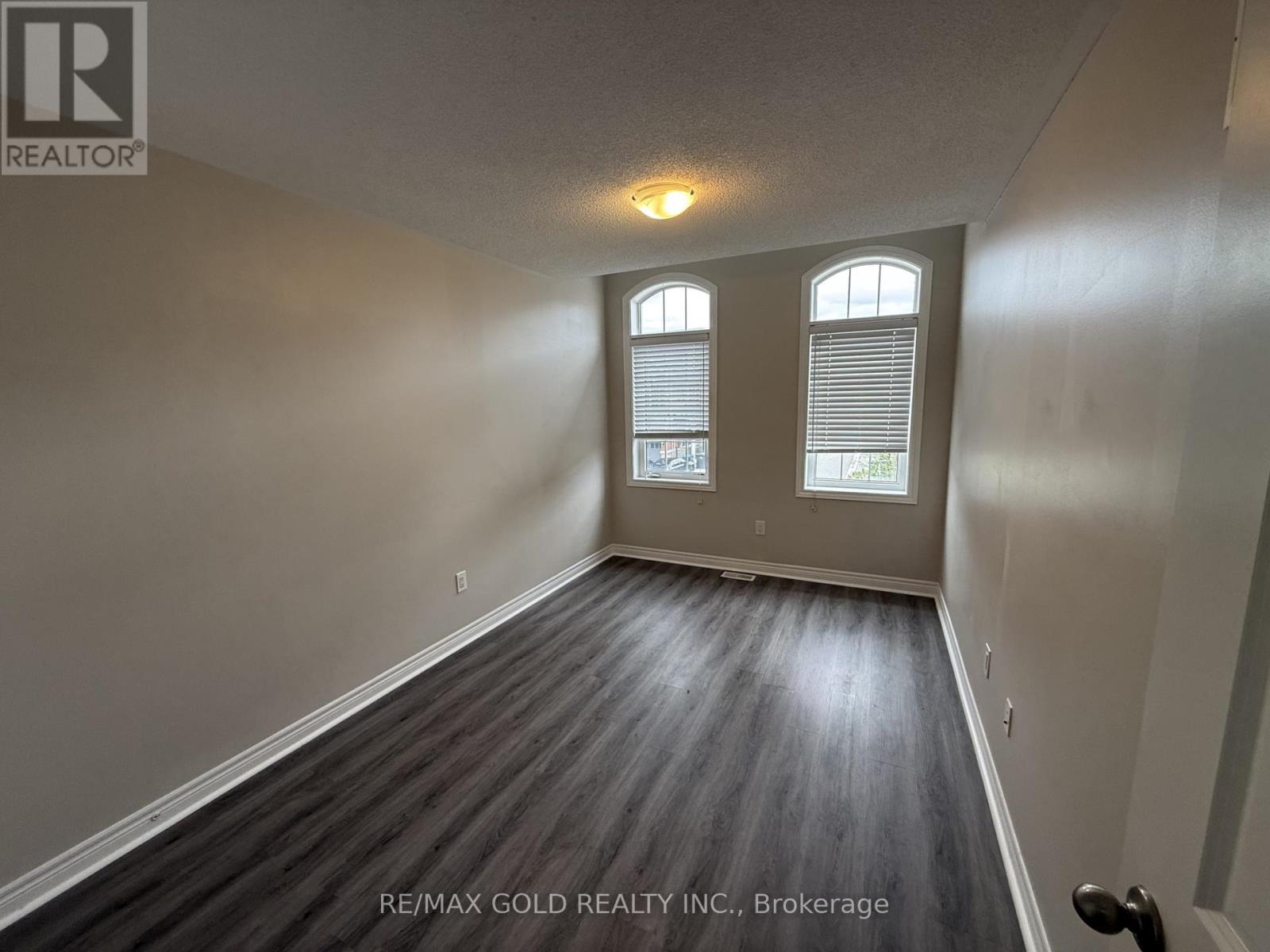 6 Pearman Crescent, Brampton (Northwest Brampton), Ontario  L7A 4Y9 - Photo 16 - W13130770