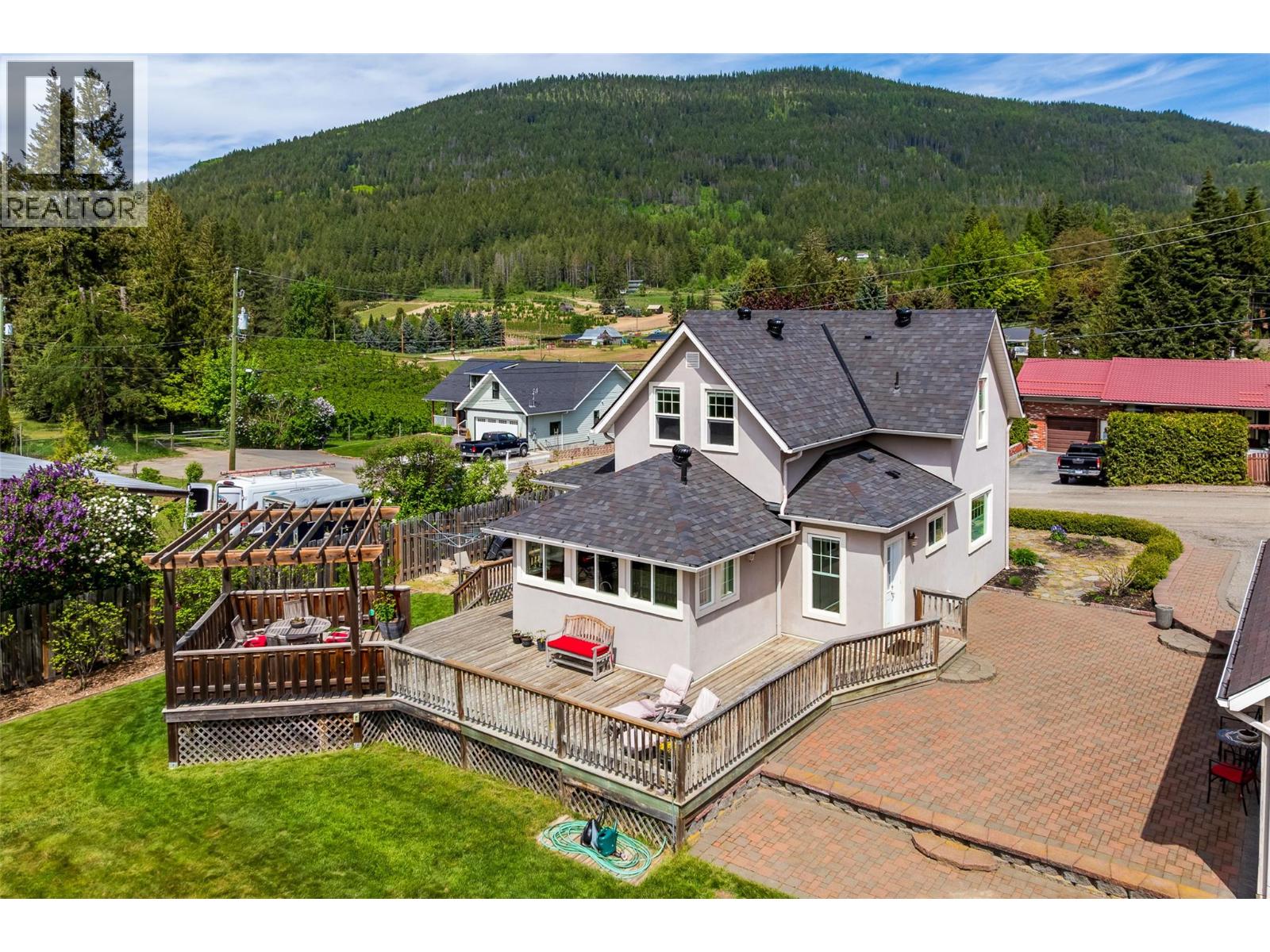 3609 Masuch Road, Creston, British Columbia V0B 1G1 - Photo 1 - 10387415