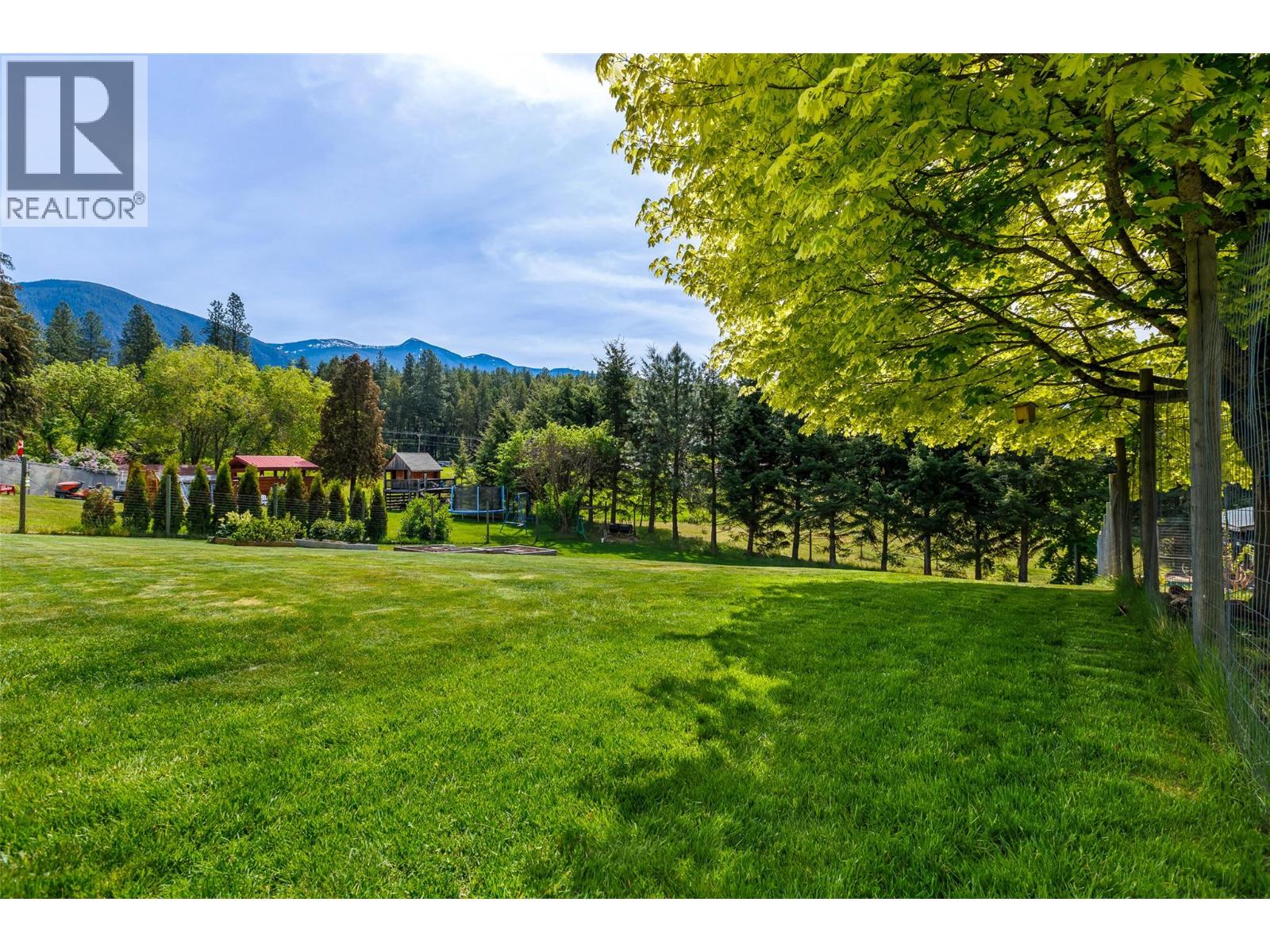 3609 Masuch Road, Creston, British Columbia V0B 1G1 - Photo 60 - 10387415