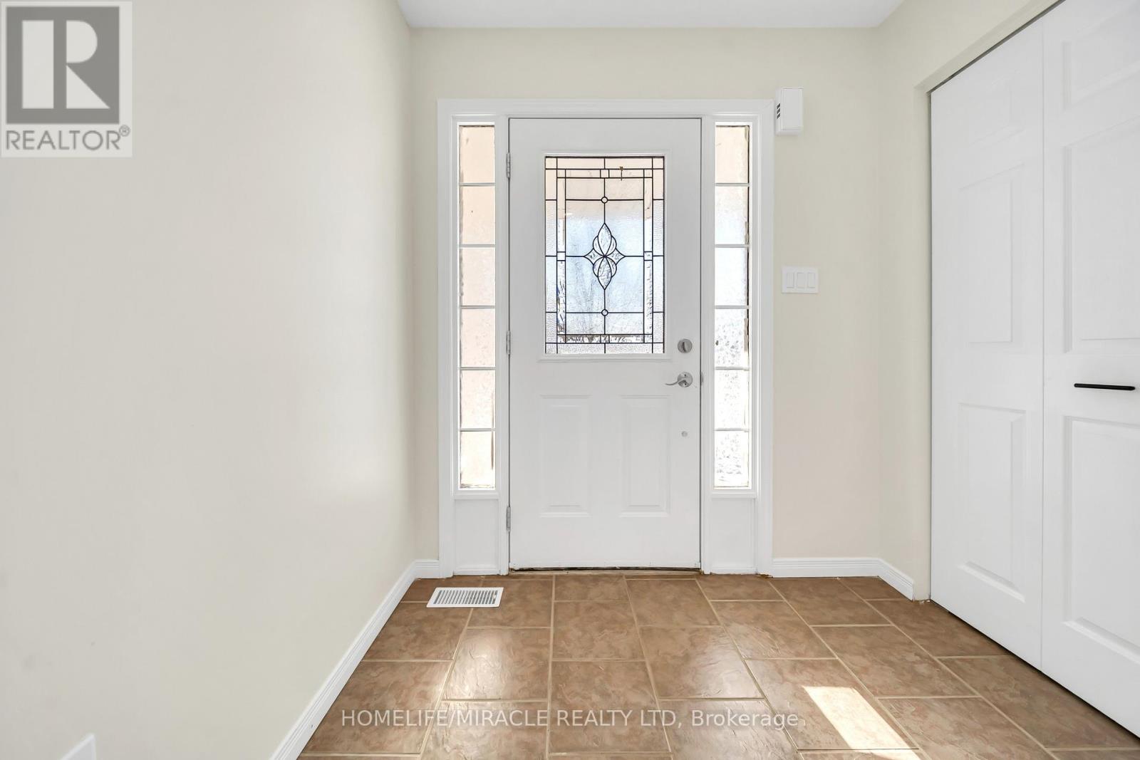 25 Breesegarden Lane, Guelph, Ontario  N1E 7H1 - Photo 2 - X13130752