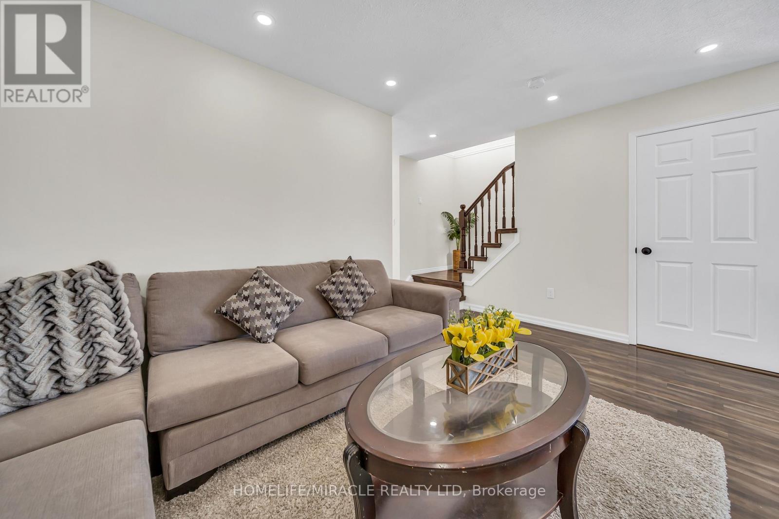25 Breesegarden Lane, Guelph, Ontario  N1E 7H1 - Photo 4 - X13130752
