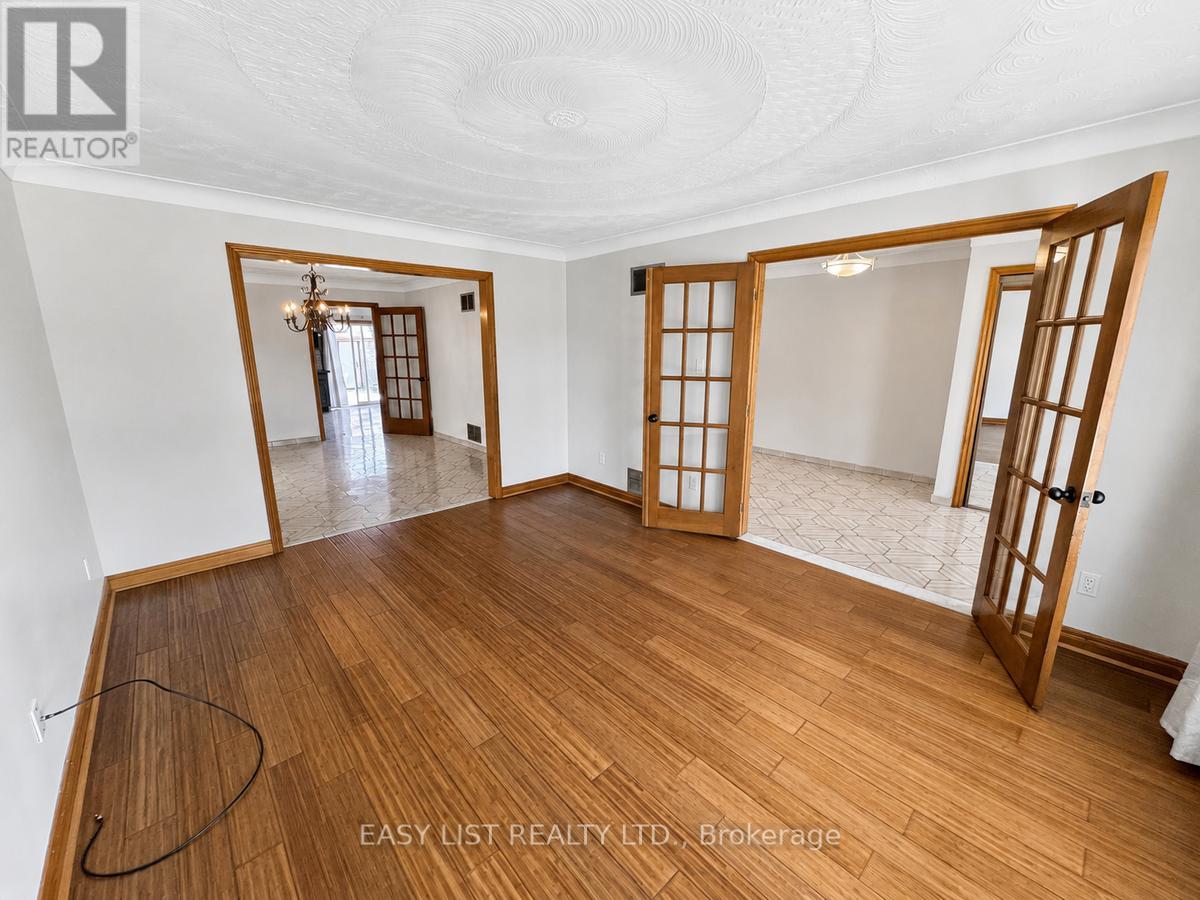 75 Courtland Avenue, Hamilton, Ontario  L9B 1X6 - Photo 10 - X13130790