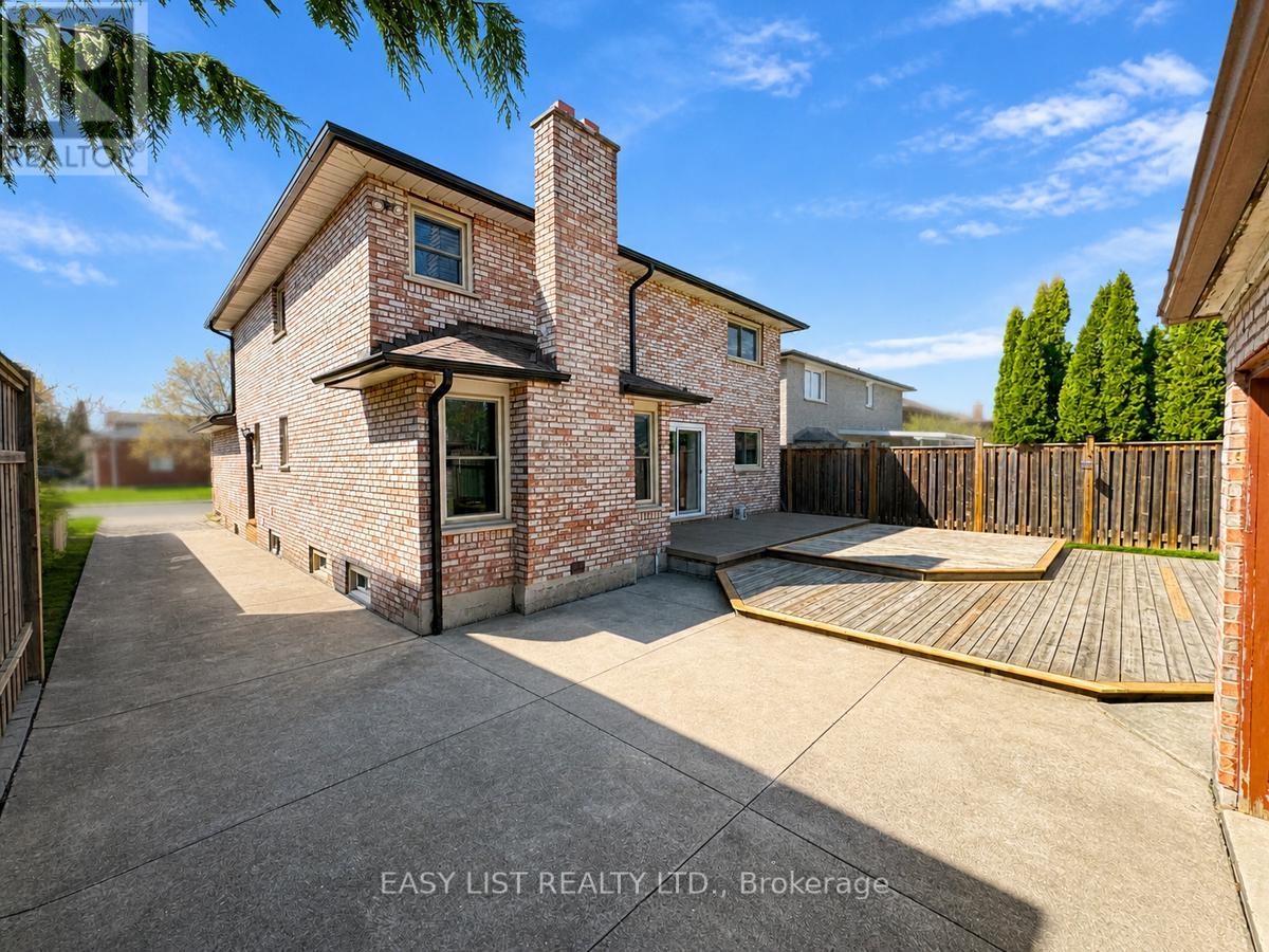 75 Courtland Avenue, Hamilton, Ontario  L9B 1X6 - Photo 6 - X13130790