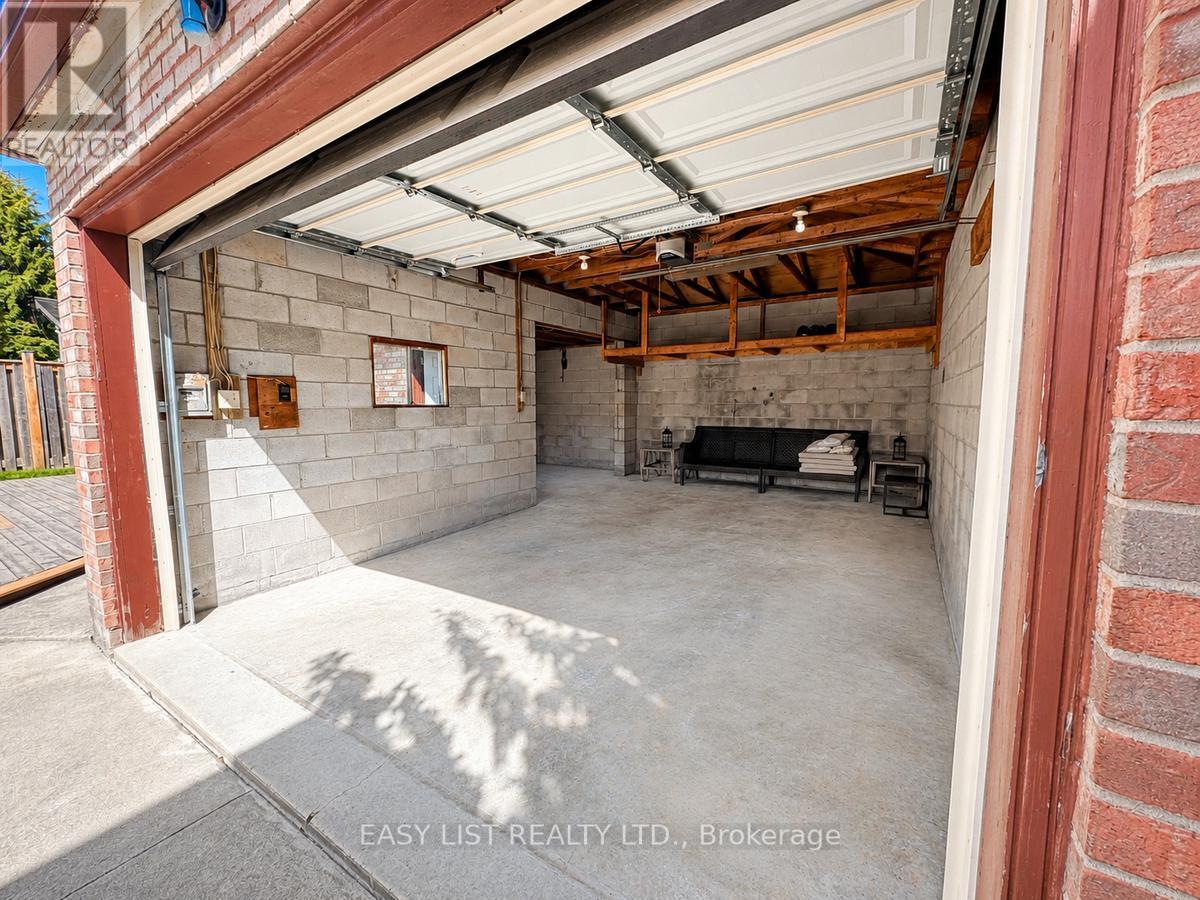 75 Courtland Avenue, Hamilton, Ontario  L9B 1X6 - Photo 8 - X13130790