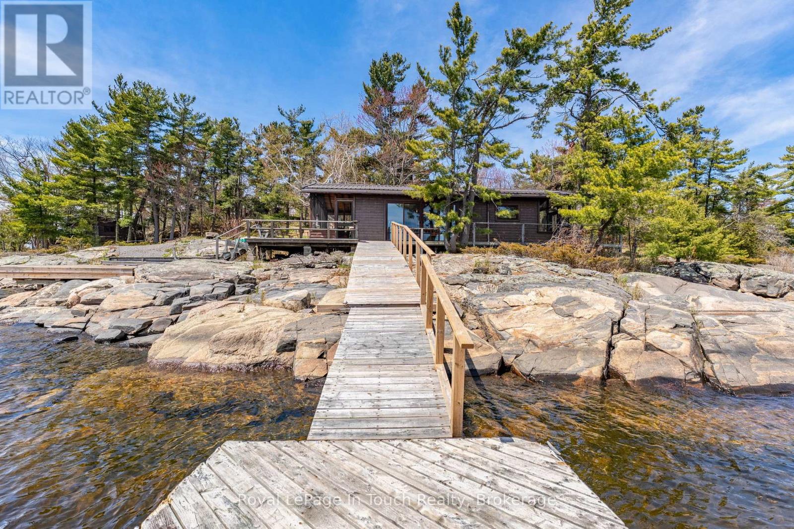 5 B202 BARNICKE ISLAND, The Archipelago, Ontario