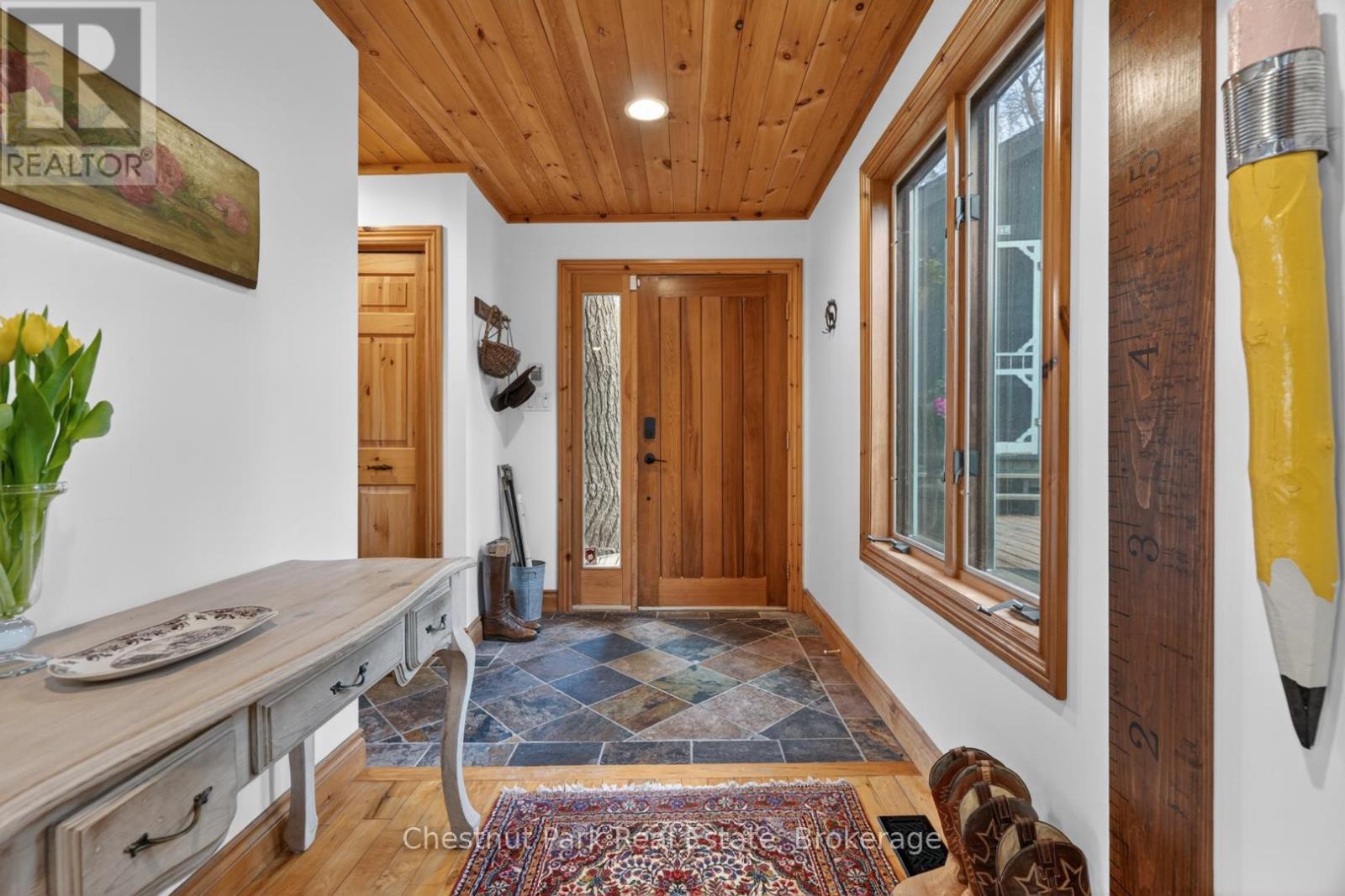 1069 Ridge Road, Muskoka Lakes, Ontario  P0C 1M0 - Photo 4 - X13130908