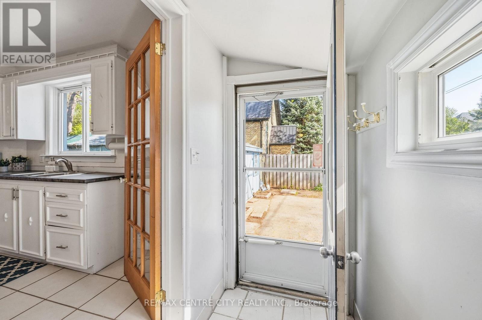 23 Malakoff Street, St. Thomas, Ontario  N5P 1L5 - Photo 16 - X13130930