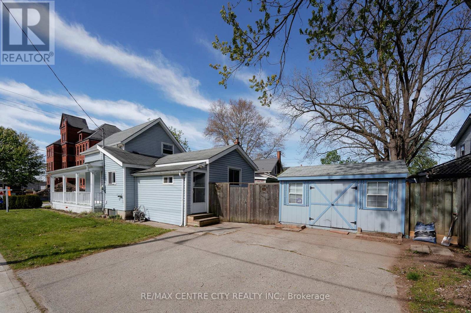 23 Malakoff Street, St. Thomas, Ontario  N5P 1L5 - Photo 5 - X13130930