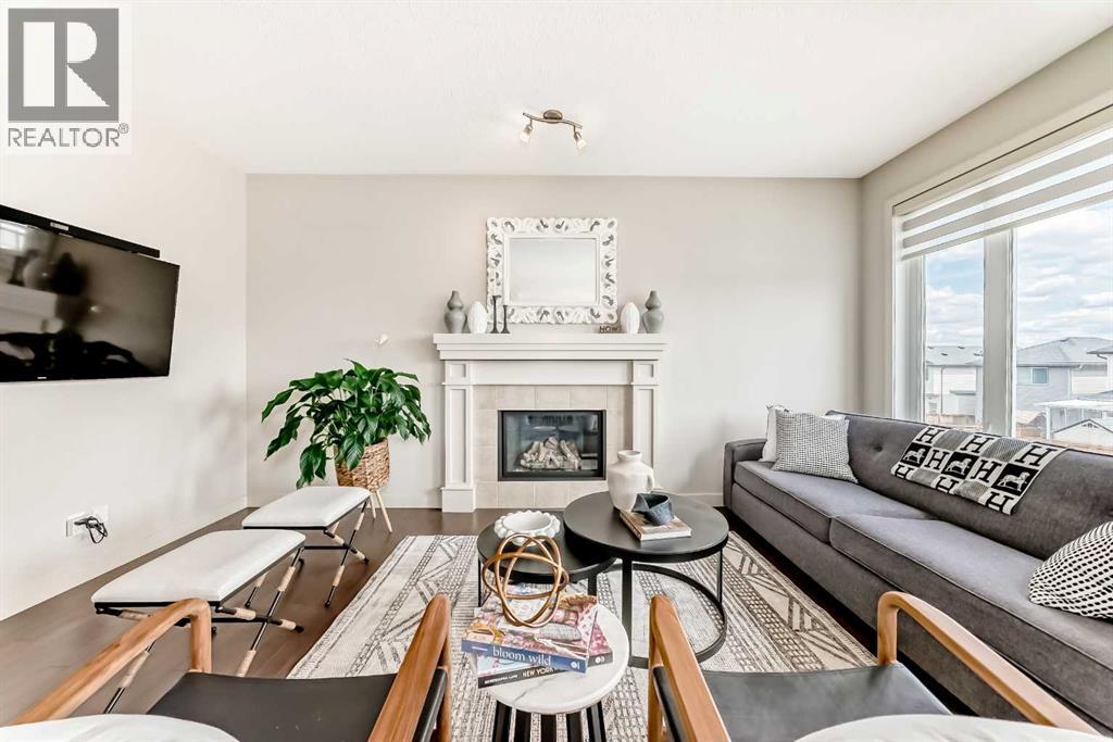 70 Sage Berry Way Nw, Calgary, Alberta  T3K 0K9 - Photo 4 - A2309704