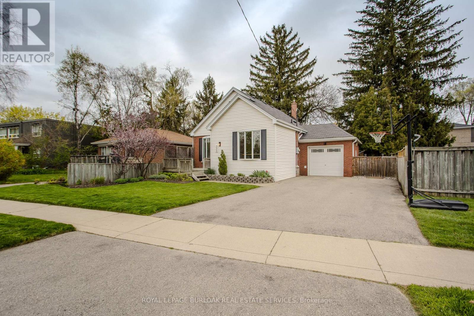 333 St Paul Street, Burlington, Ontario  L7R 3K2 - Photo 44 - W13128518