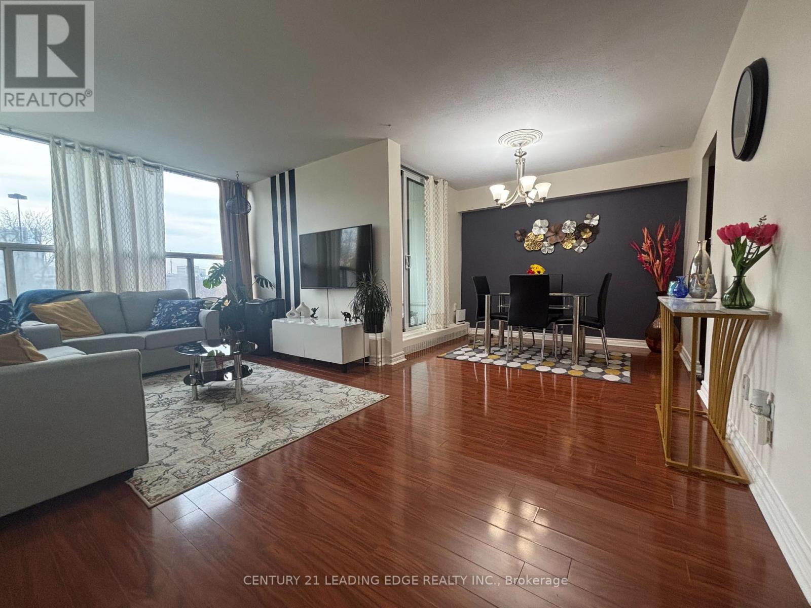 304 - 15 Vicora Linkway, Toronto, Ontario  M3C 1A7 - Photo 2 - C13130804