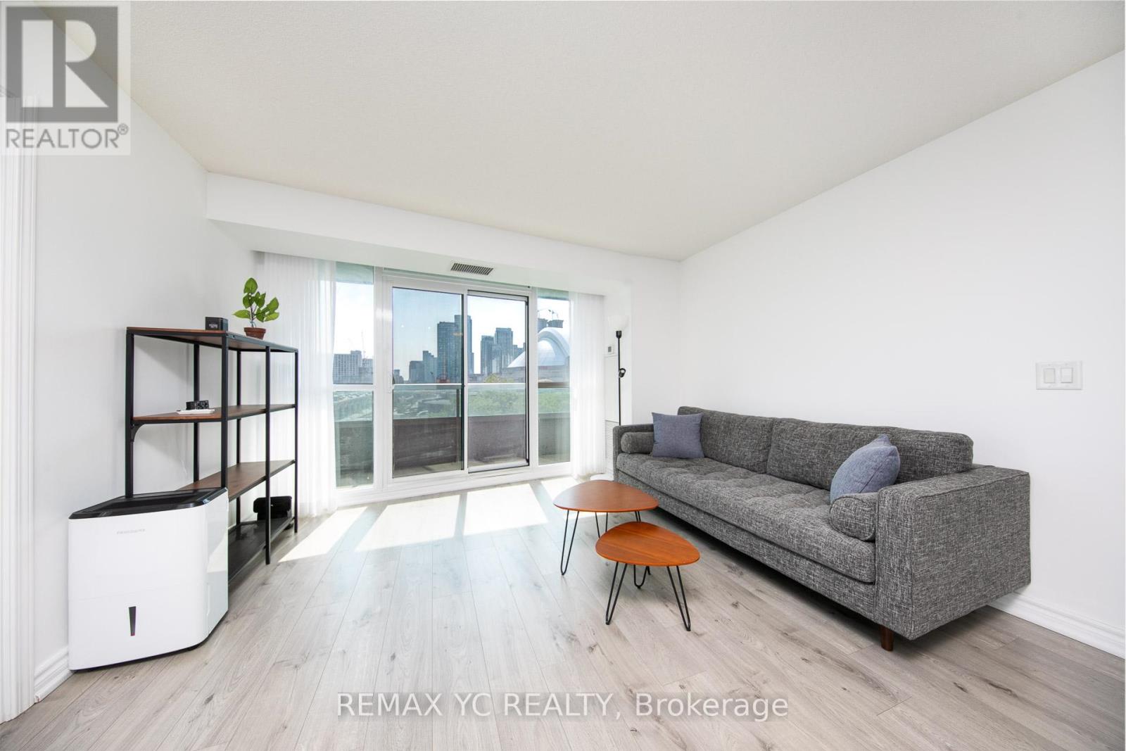 808 - 25 Lower Simcoe Street, Toronto, Ontario  M5J 3A1 - Photo 2 - C13130814