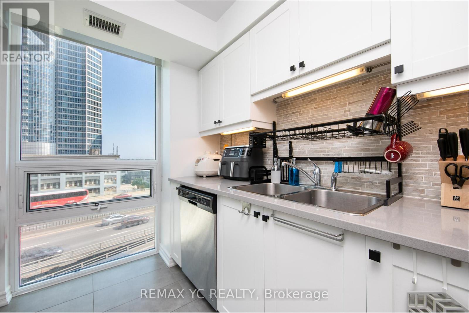 808 - 25 Lower Simcoe Street, Toronto, Ontario  M5J 3A1 - Photo 8 - C13130814