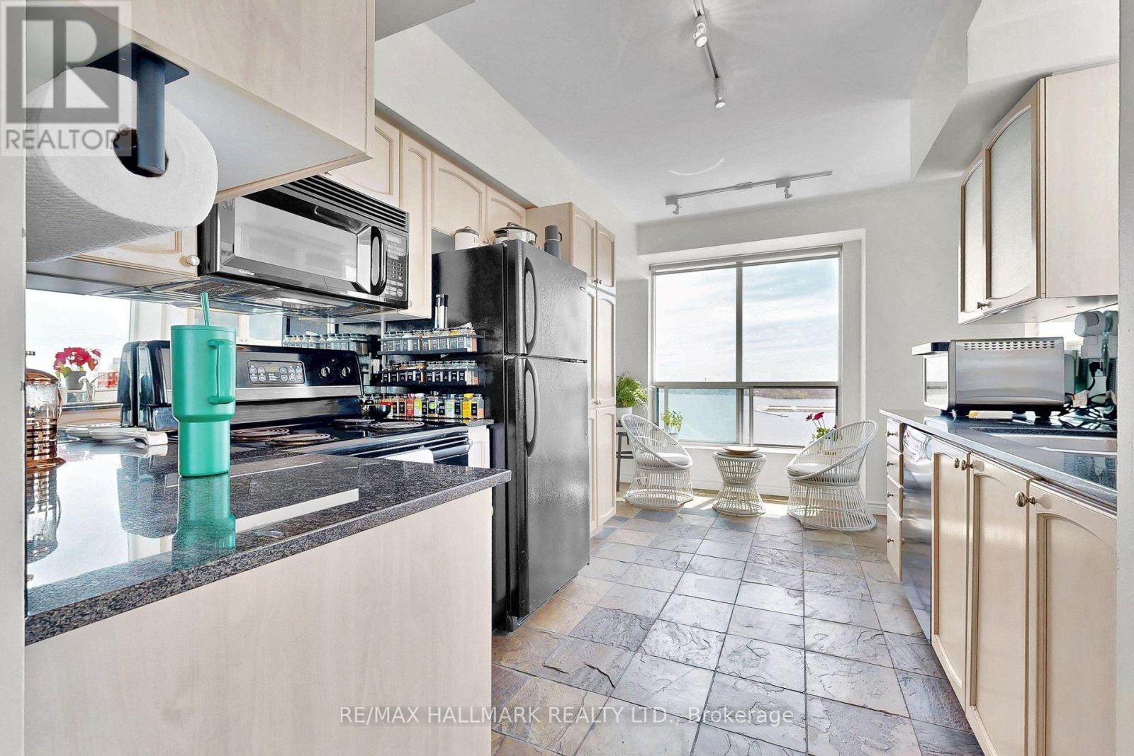 1516 - 410 Queens Quay W, Toronto, Ontario  M5V 3T1 - Photo 9 - C13130872