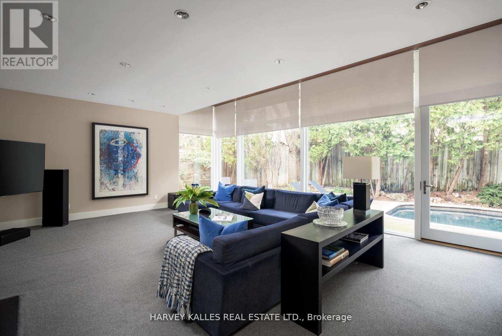 5 Cosmic Drive, Toronto, Ontario  M3B 3L5 - Photo 11 - C13130898
