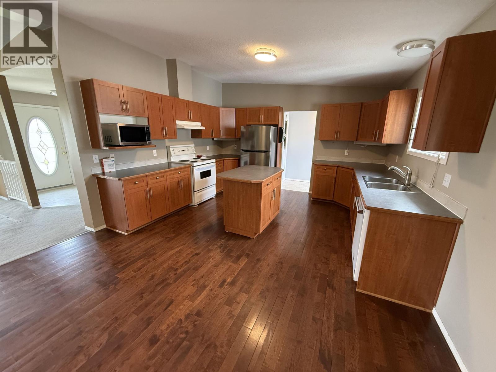 13048 Hunters Lane, Fort St. John, British Columbia  V0C 1H0 - Photo 7 - R3123978