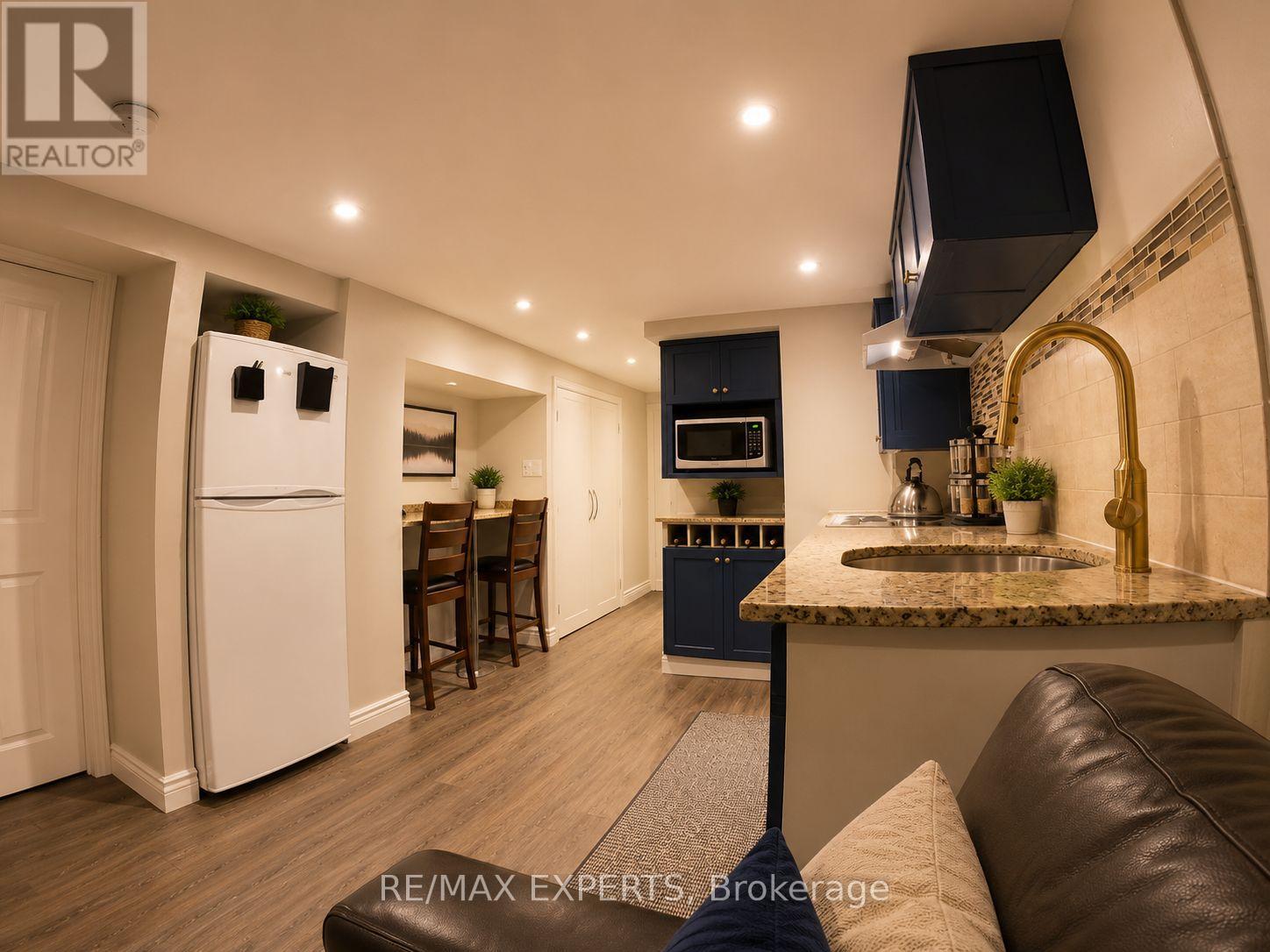 Bsmt - 10 Lady Bank Road, Toronto, Ontario  M8Z 4J5 - Photo 3 - W13093646