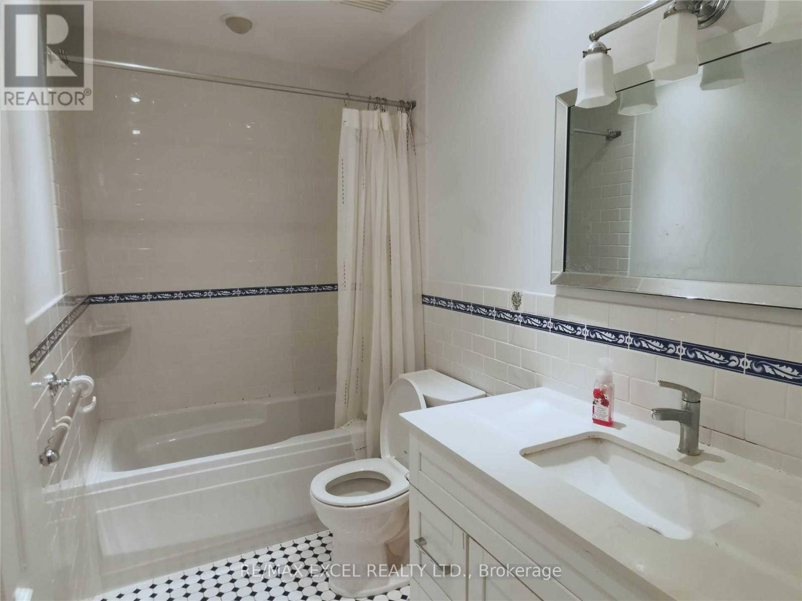 75 Ecclesfield Drive, Toronto, Ontario M1W 2Y3 - Photo 11 - E13130834