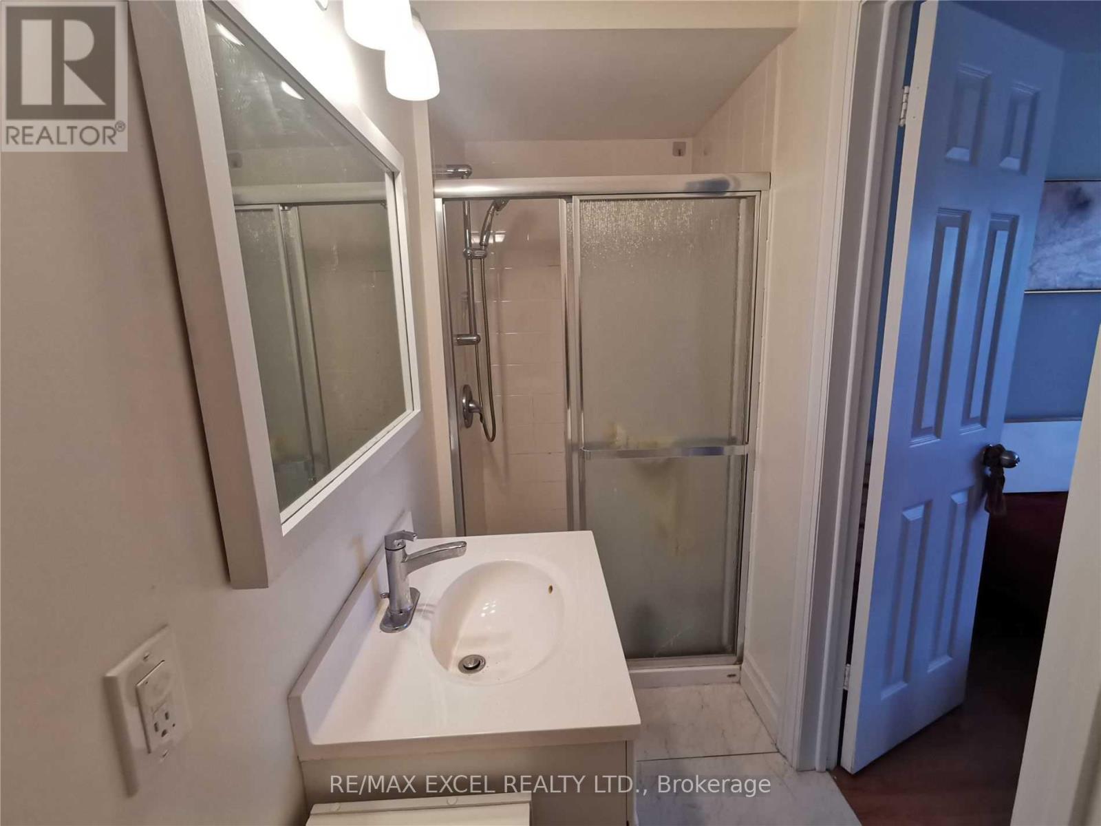 75 Ecclesfield Drive, Toronto, Ontario M1W 2Y3 - Photo 13 - E13130834