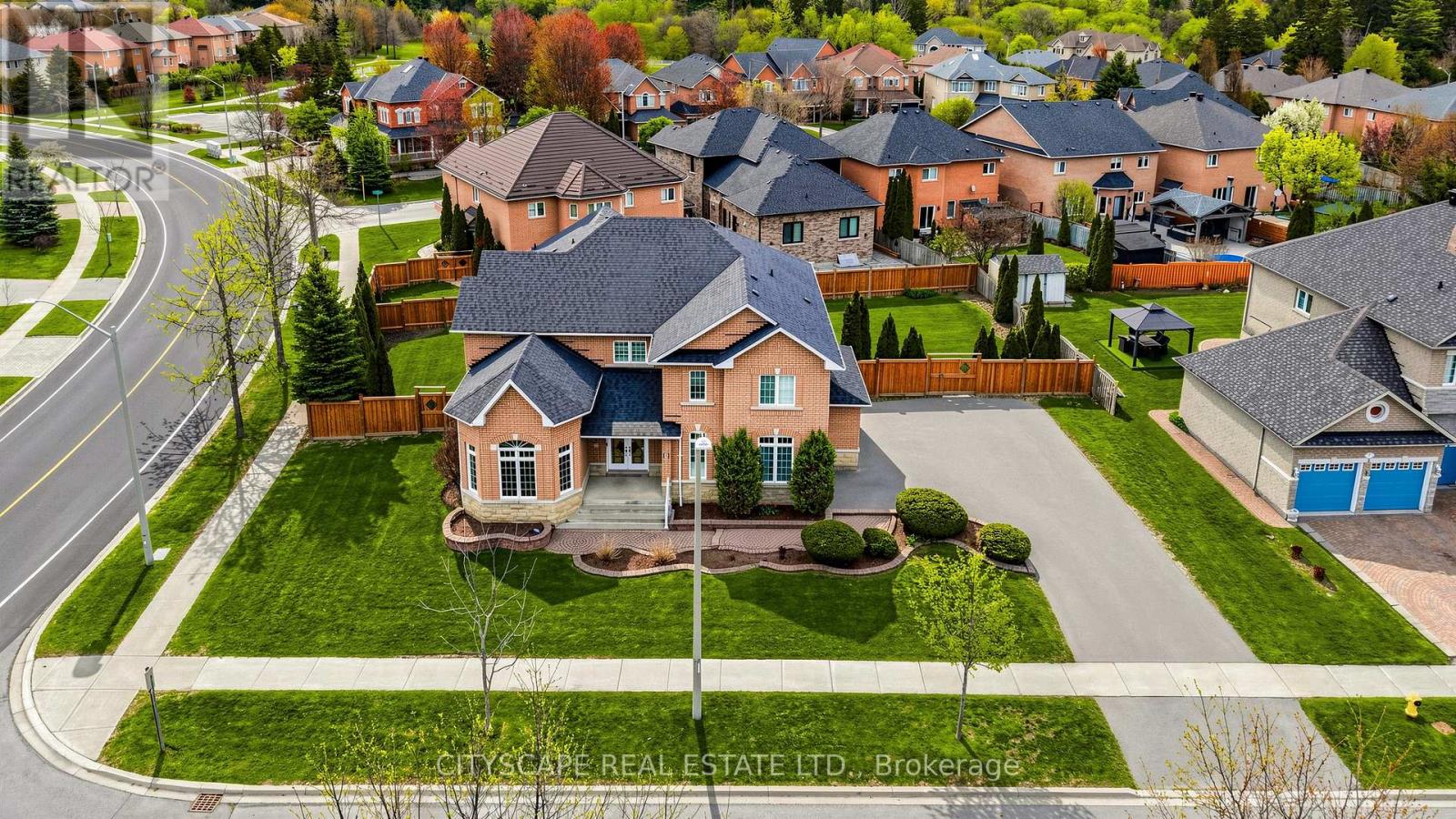 5 Lemsford Drive, Markham, Ontario  L3S 3V1 - Photo 2 - N13130798