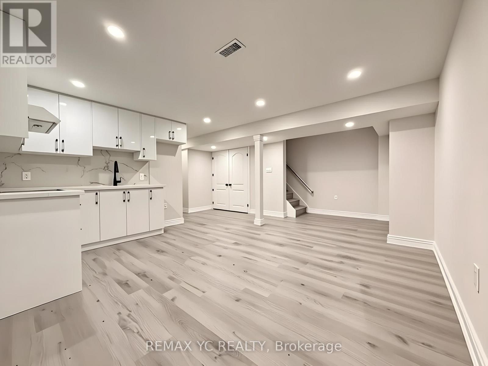 Basement - 402 Handley Crescent, Newmarket, Ontario  L3Y 4T4 - Photo 3 - N13130808