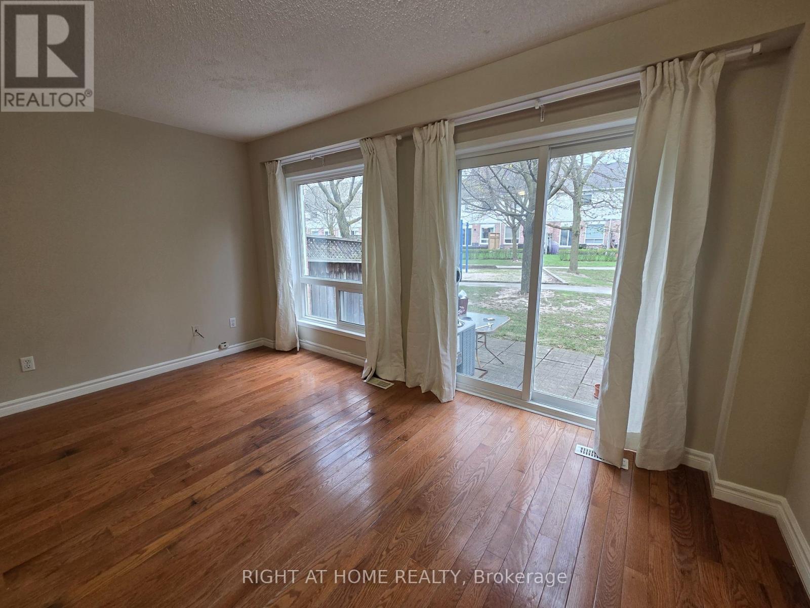 81 Northern Heights Drive, Richmond Hill, Ontario  L4B 4C9 - Photo 10 - N13130874
