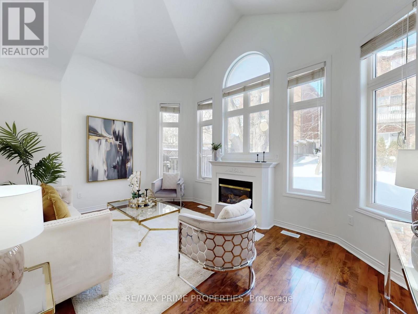 22 Waymount Avenue, Richmond Hill, Ontario  L4S 2G5 - Photo 12 - N13130956