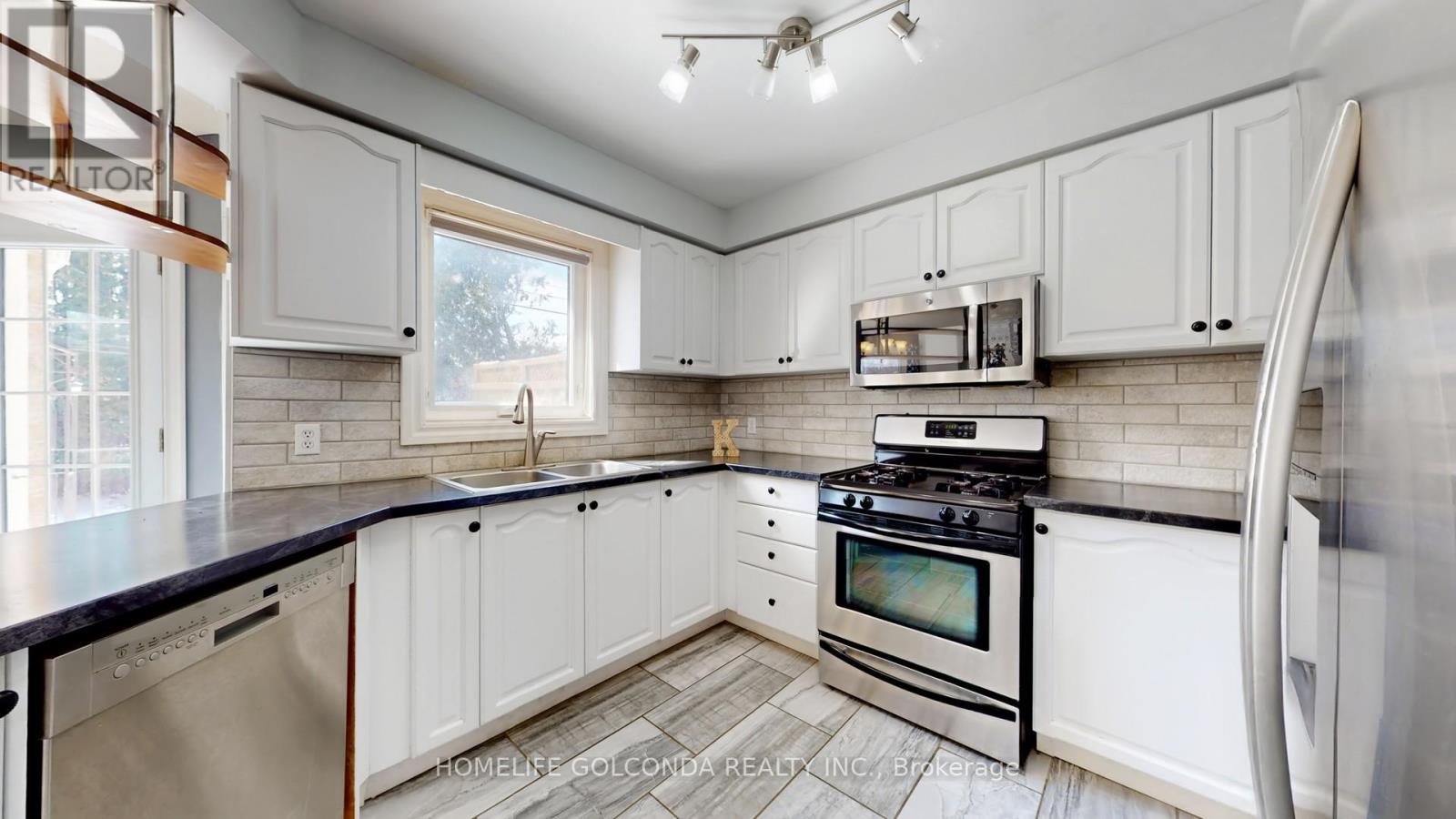 39 Etherington Crescent, Barrie (West Bayfield), Ontario  L4N 7T2 - Photo 11 - S13130888