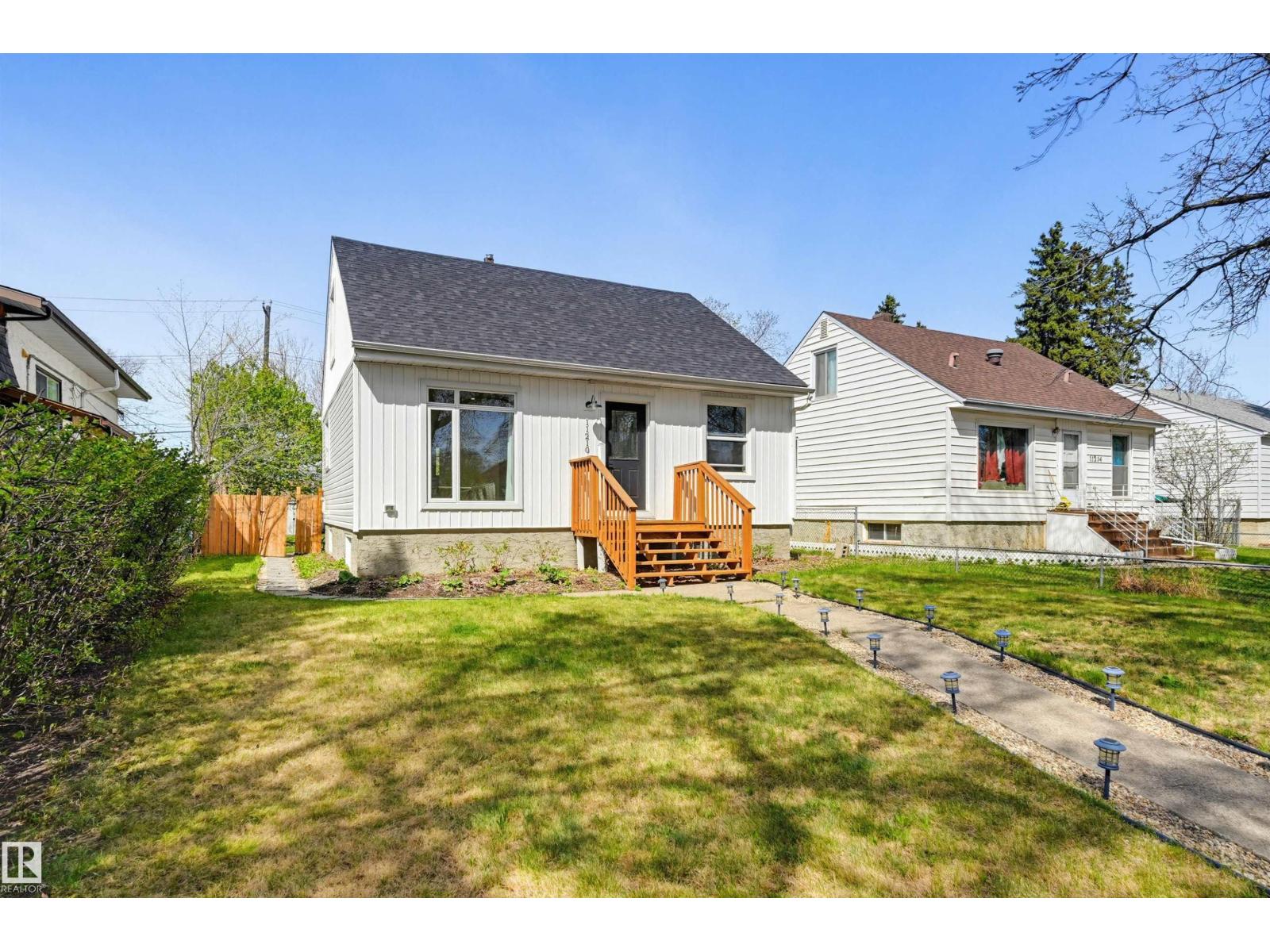 11210 105 ST NW, edmonton, Alberta