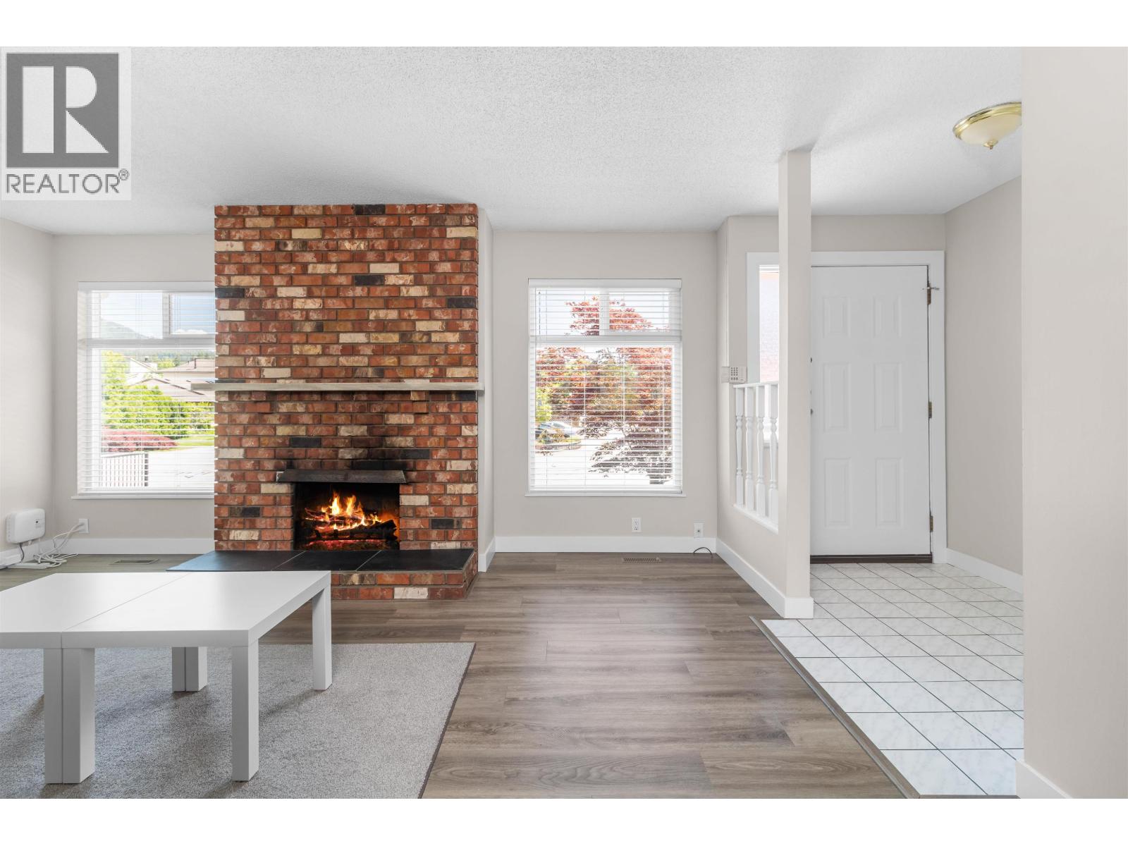 1204 Nestor Street, Coquitlam, British Columbia  V3E 1H6 - Photo 3 - R3107725