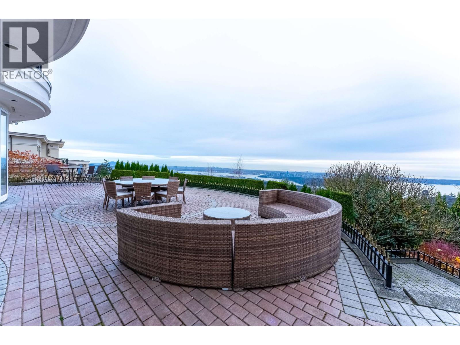 1409 Chartwell Drive, West Vancouver, British Columbia  V7S 2R7 - Photo 2 - R3123914