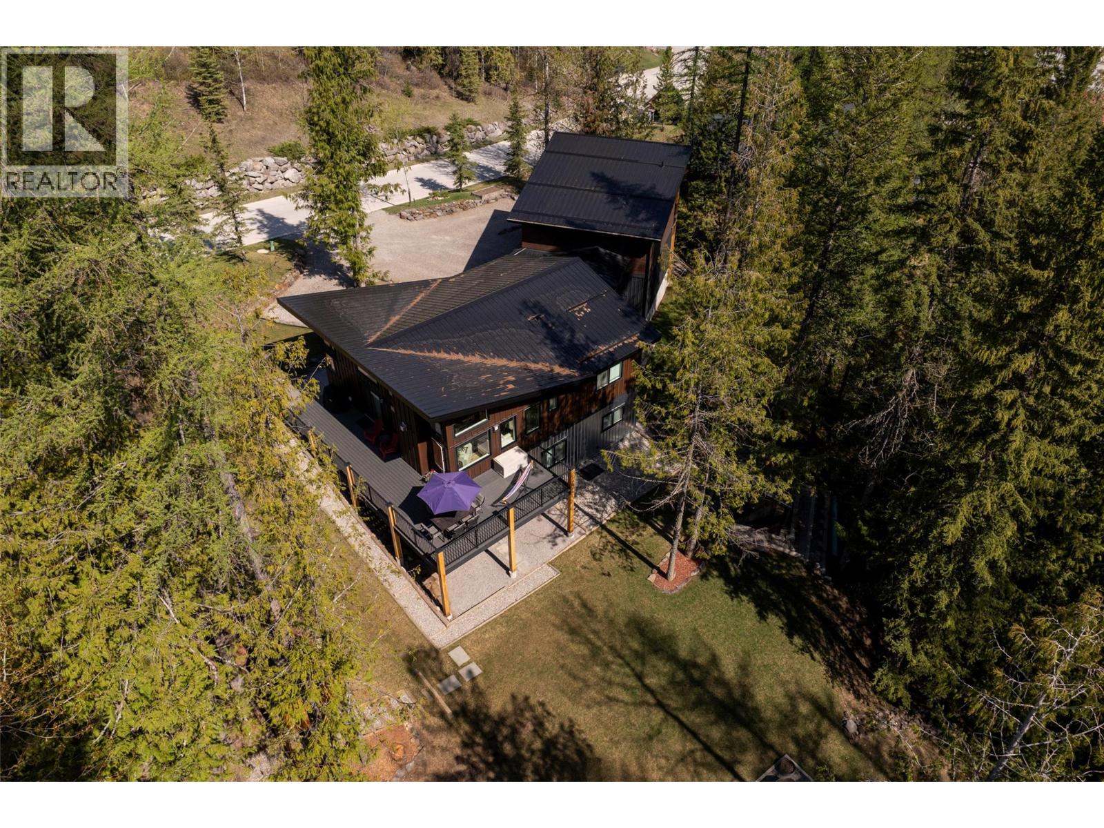 9 Lodge Trail Lane, Fernie, British Columbia  V0B 1M5 - Photo 3 - 10387506