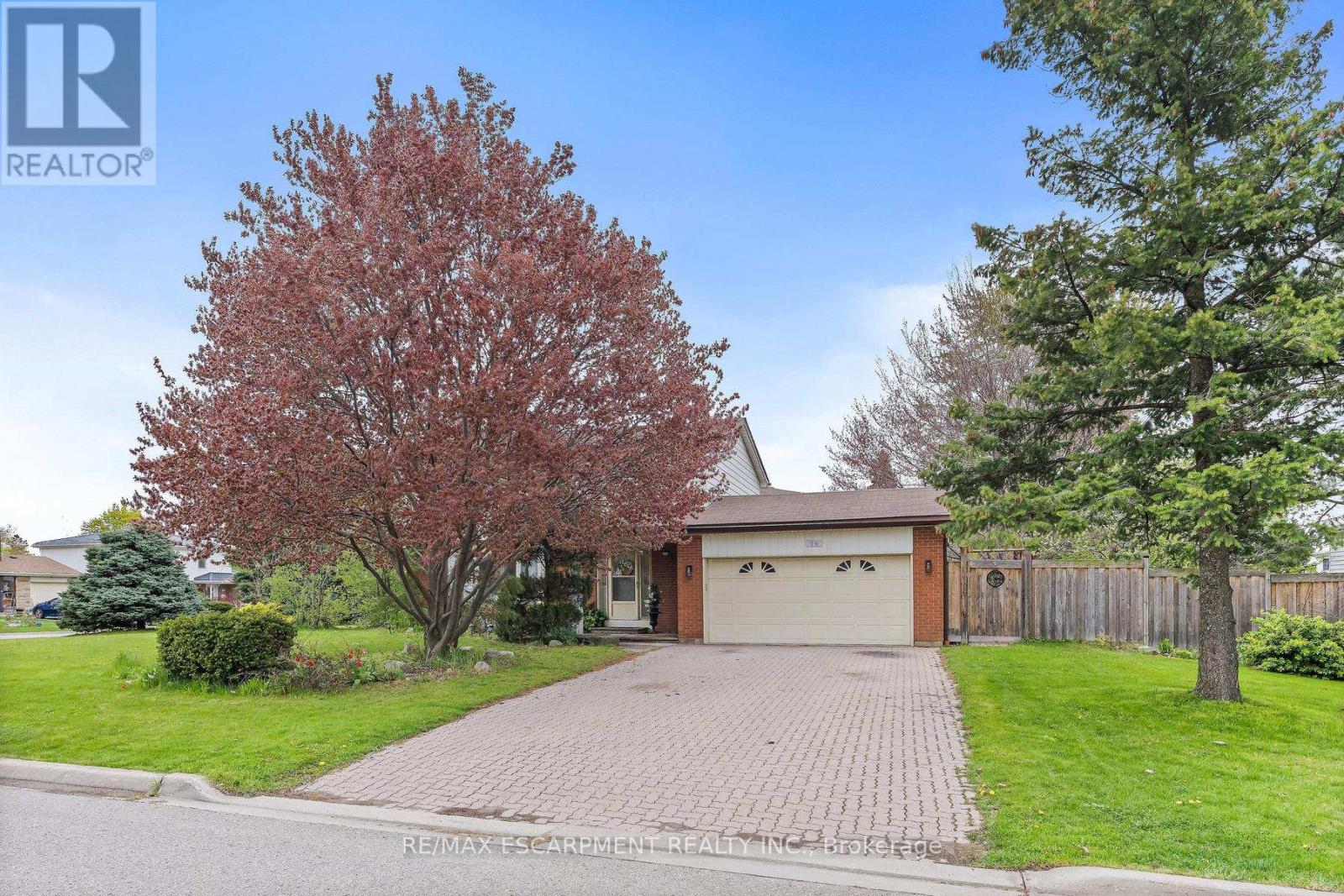 56 CAVENDISH CRESCENT, Brampton, Ontario