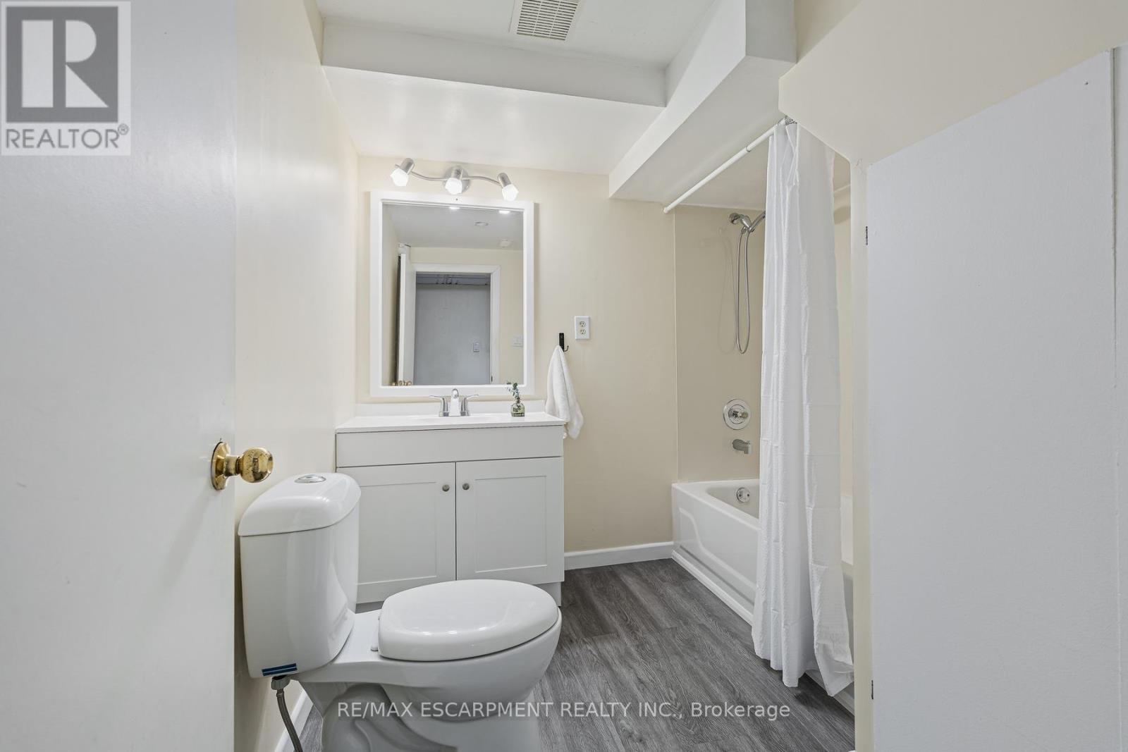 56 Cavendish Crescent, Brampton, Ontario  L6T 1Z4 - Photo 29 - W13130850