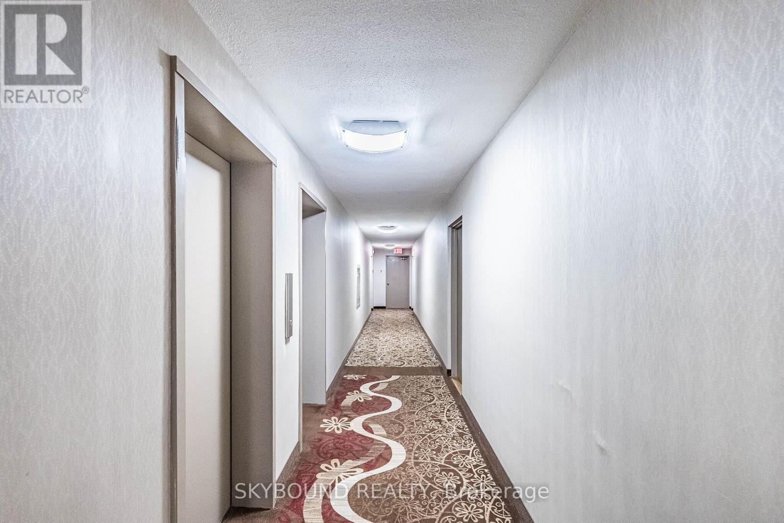 305 - 15 Elizabeth Street N, Mississauga, Ontario  L5G 2Z3 - Photo 6 - W13130856