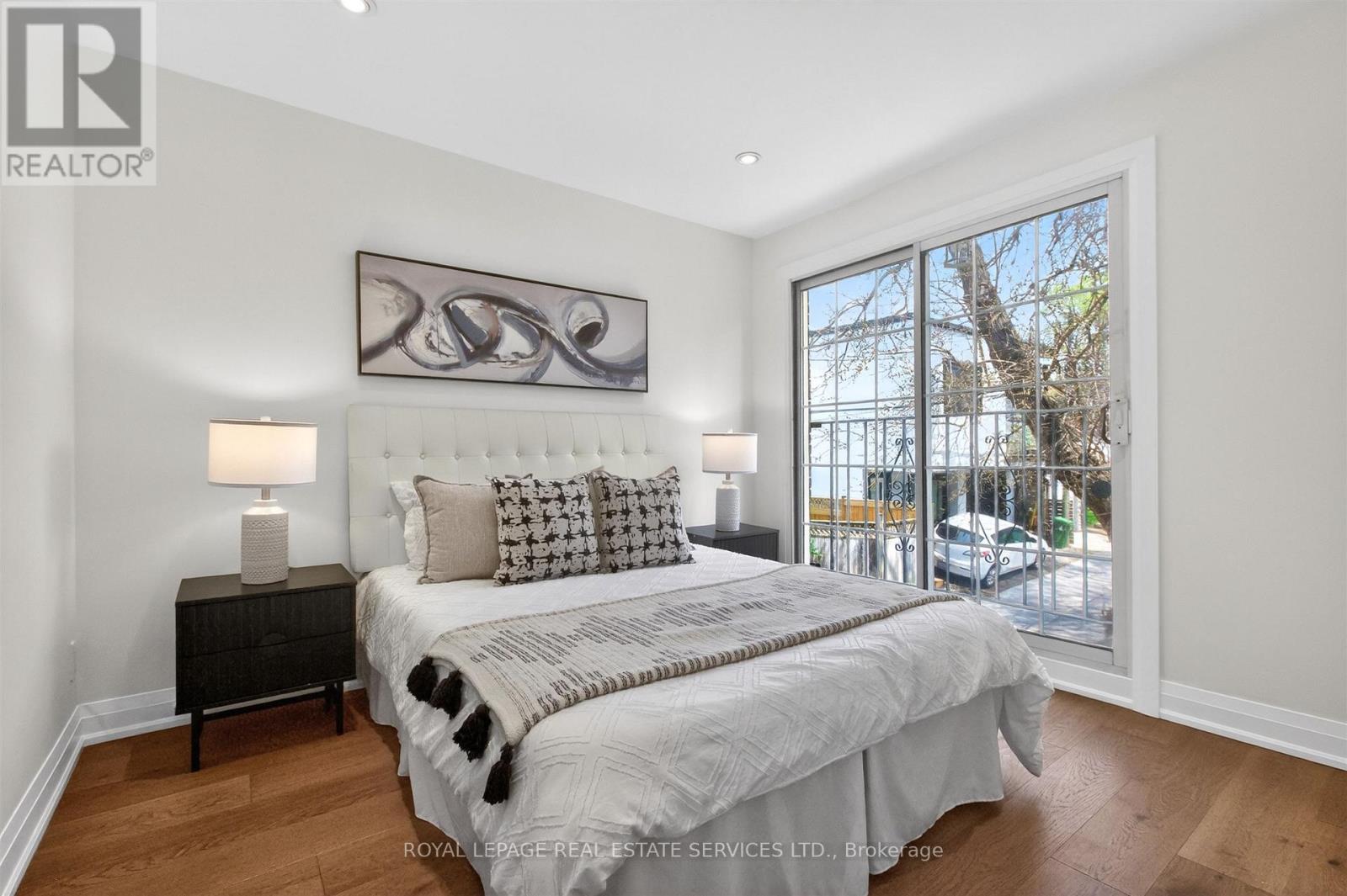 93 Medland Crescent, Toronto, Ontario  M6P 2N3 - Photo 16 - W13130912