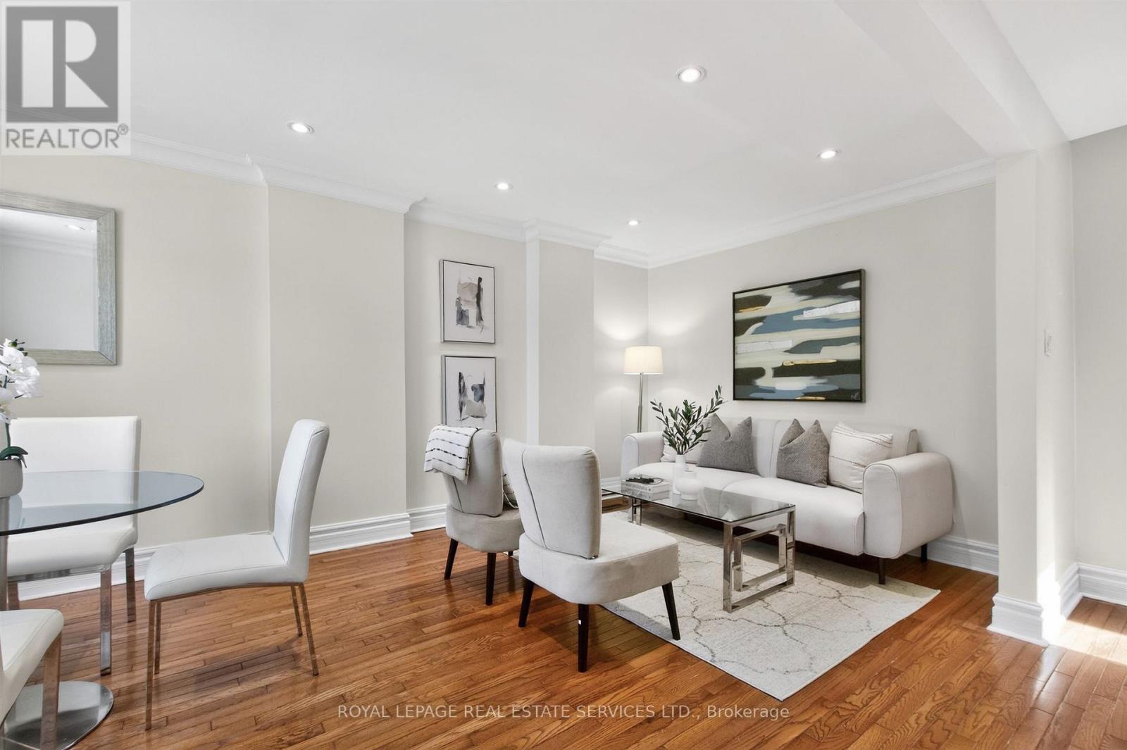 93 Medland Crescent, Toronto, Ontario  M6P 2N3 - Photo 21 - W13130912