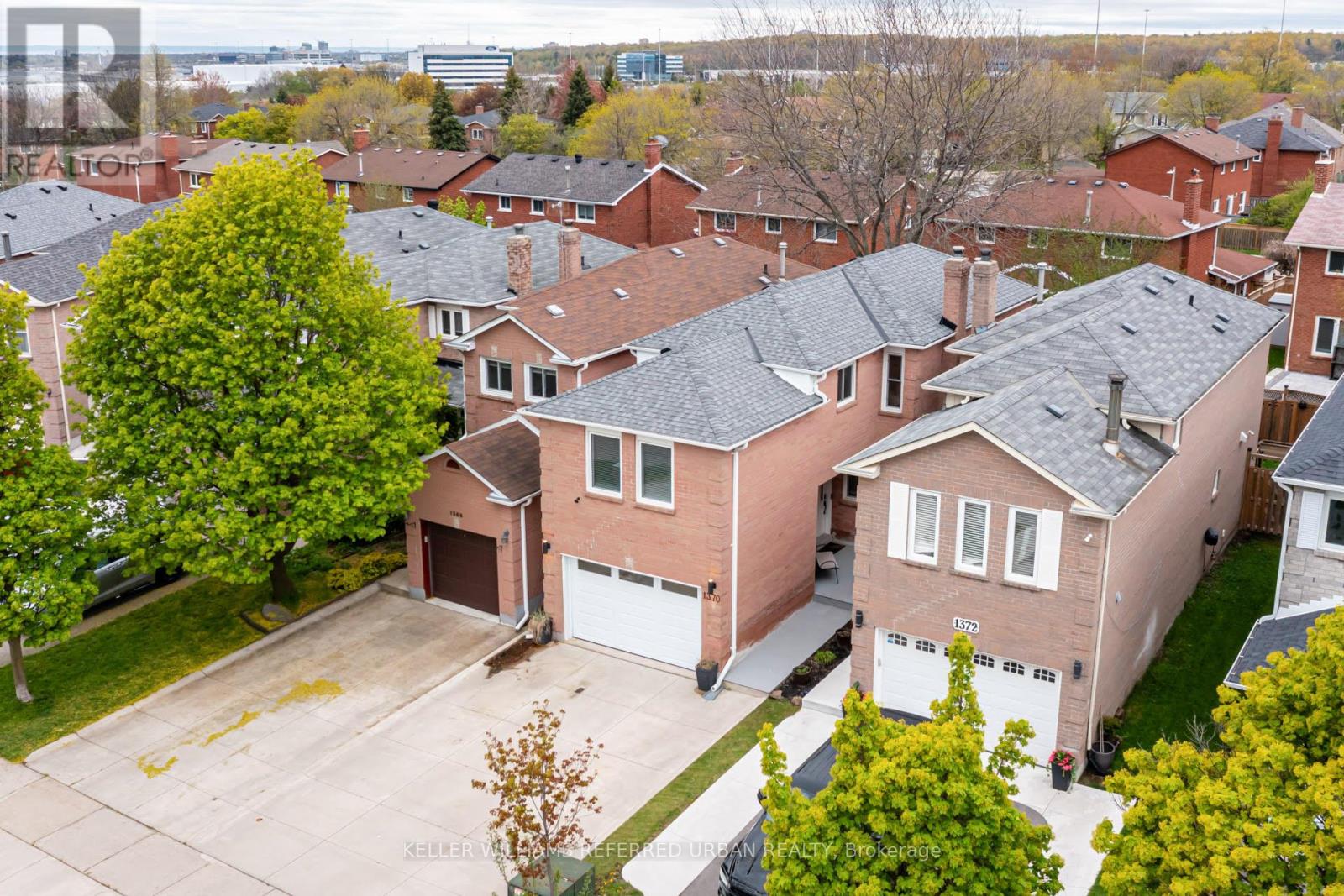 1370 Hazel Mccleary Drive, Oakville, Ontario  L6J 7B1 - Photo 1 - W13130932
