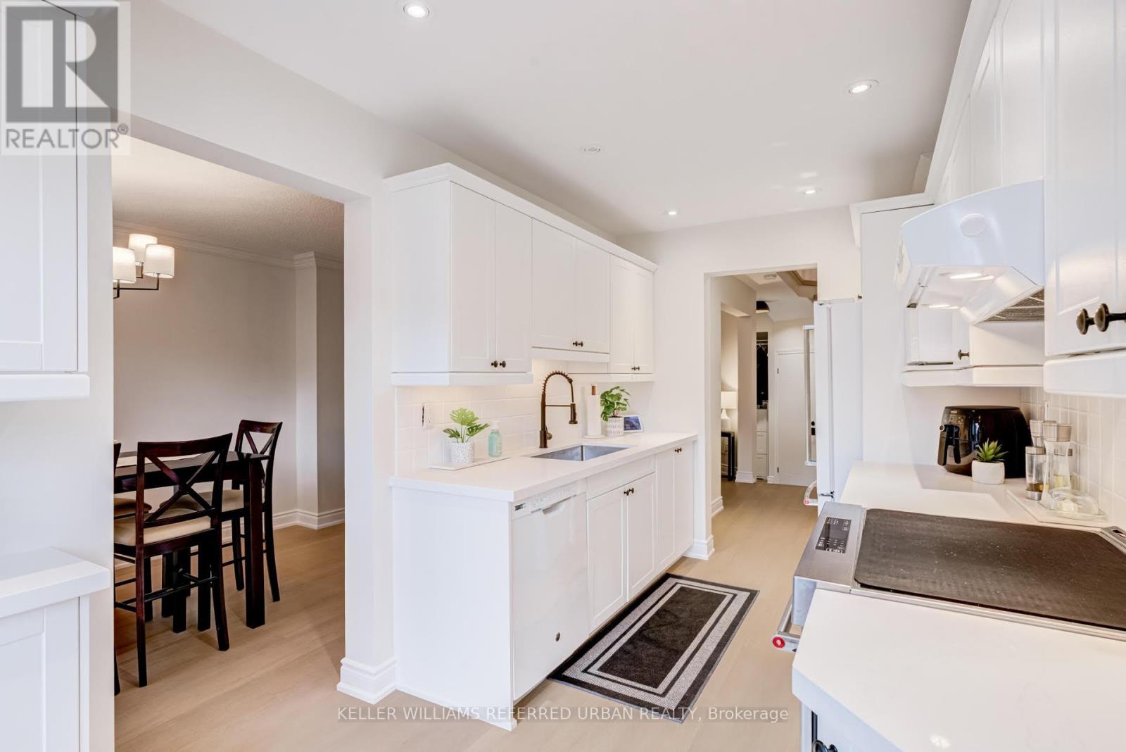 1370 Hazel Mccleary Drive, Oakville, Ontario  L6J 7B1 - Photo 13 - W13130932
