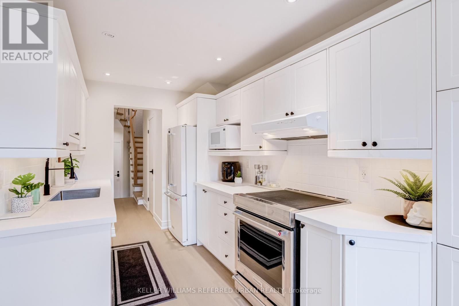 1370 Hazel Mccleary Drive, Oakville, Ontario  L6J 7B1 - Photo 16 - W13130932