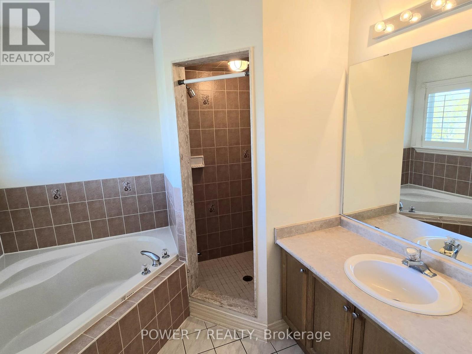 19 Wheatfield Drive, Vaughan, Ontario  L4H 2K7 - Photo 13 - N13102972