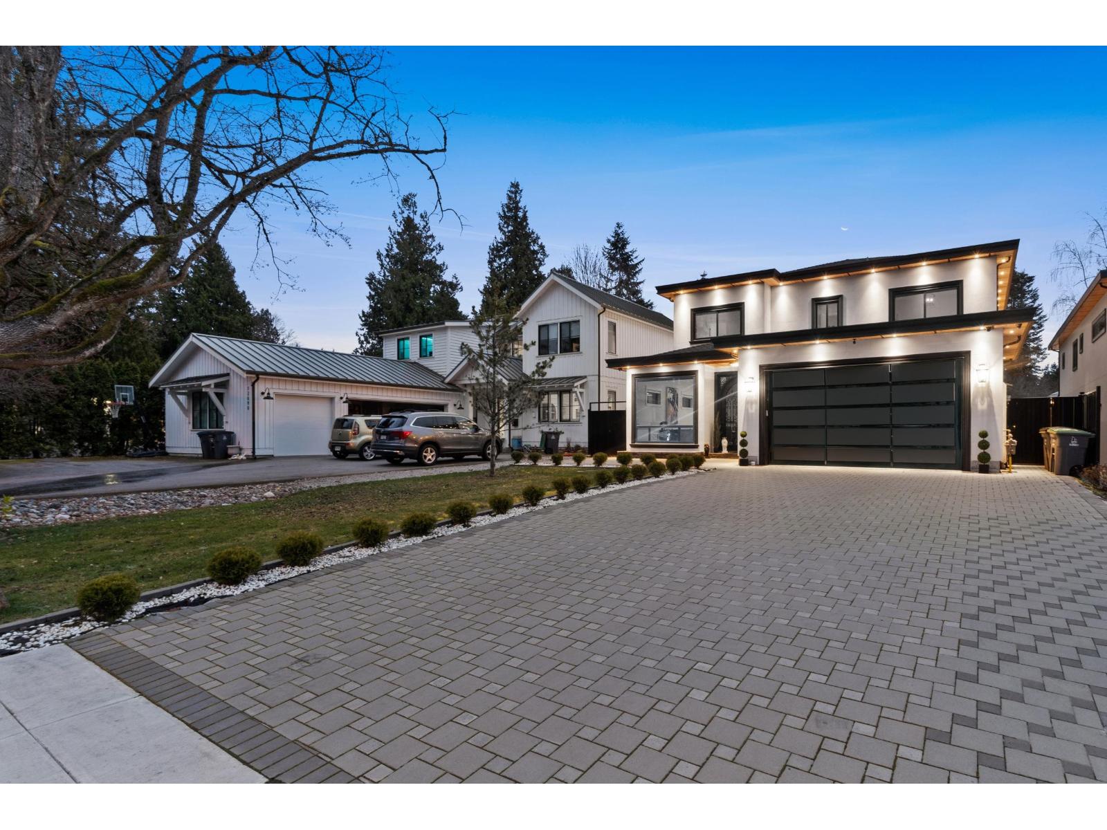 12686 25 Avenue, Surrey, British Columbia  V4A 2K4 - Photo 2 - R3123990