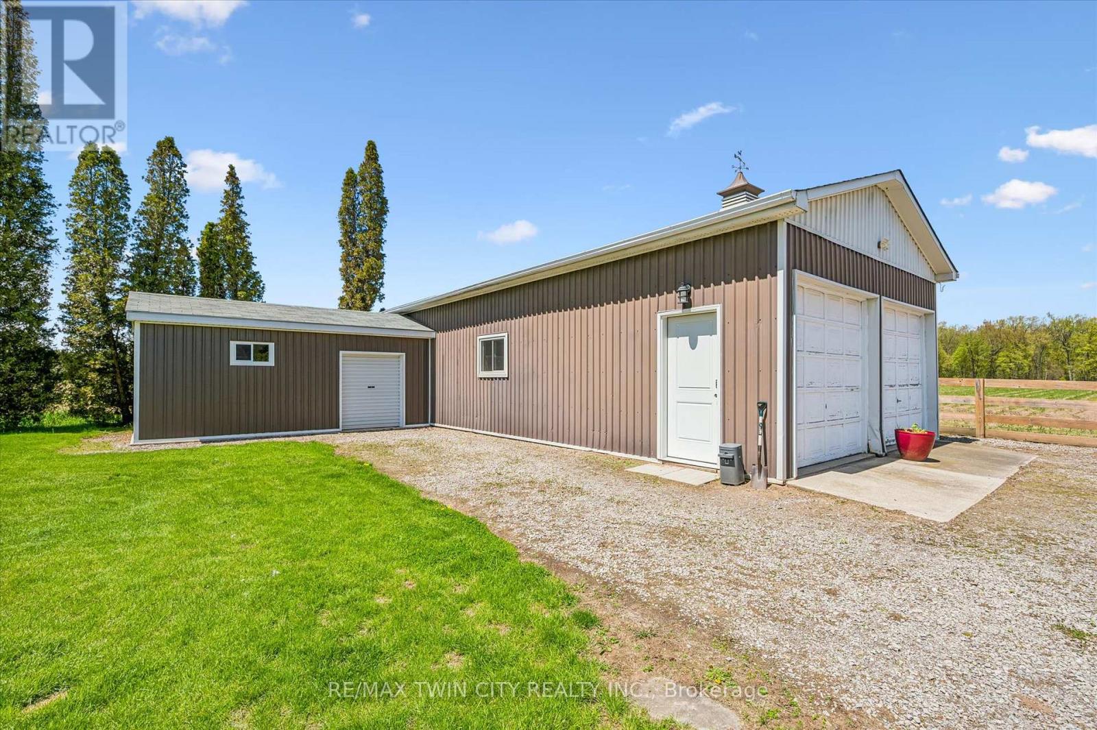 957 Middletown Road, Hamilton, Ontario  L8B 1P8 - Photo 5 - X13130910