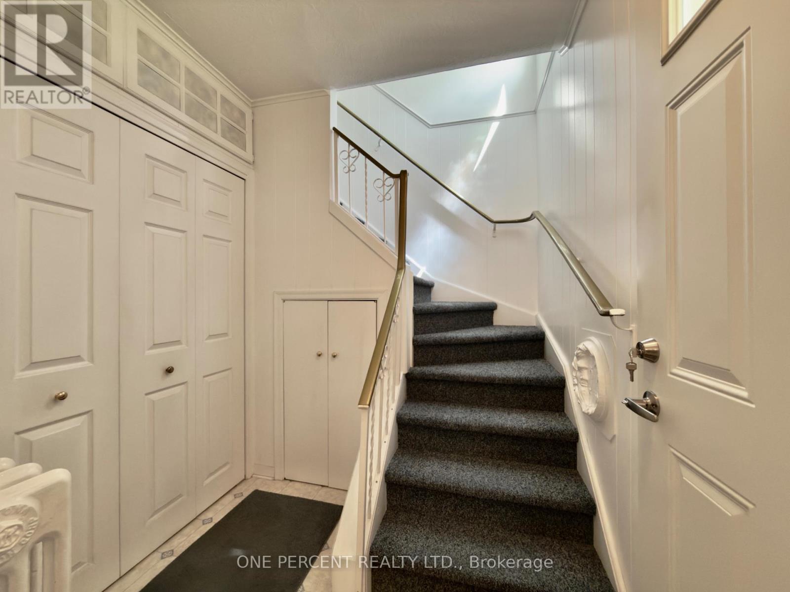 6 Kingsway Crescent, St. Catharines, Ontario  L2N 1A6 - Photo 4 - X13130944