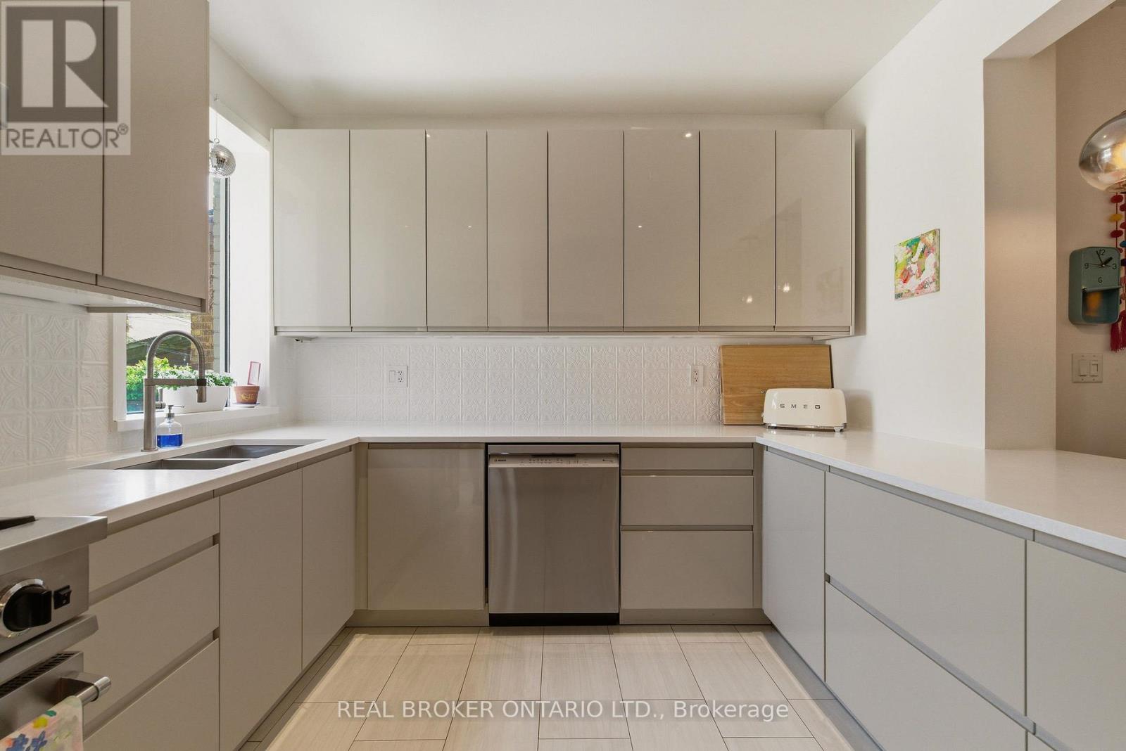 197 Burris Street, Hamilton, Ontario  L8M 2J7 - Photo 14 - X13130950