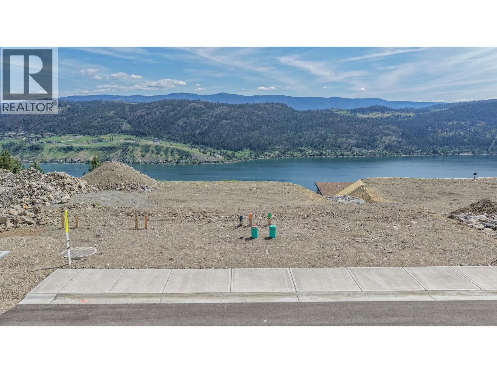9264 Morning Glory Place, Vernon, British Columbia  V1T 0B6 - Photo 8 - 10387615