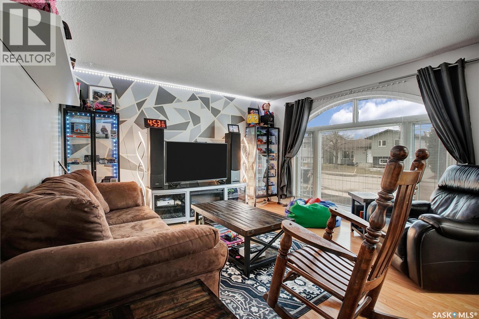 226 Davies Road, Saskatoon, Saskatchewan  S7K 7N1 - Photo 5 - SK035561