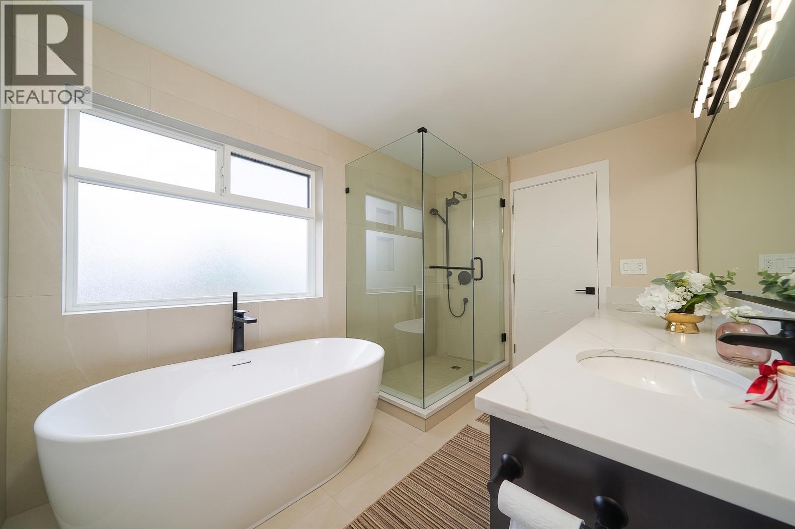 4643 Bond Street, Burnaby, British Columbia  V5H 1G7 - Photo 18 - R3122659
