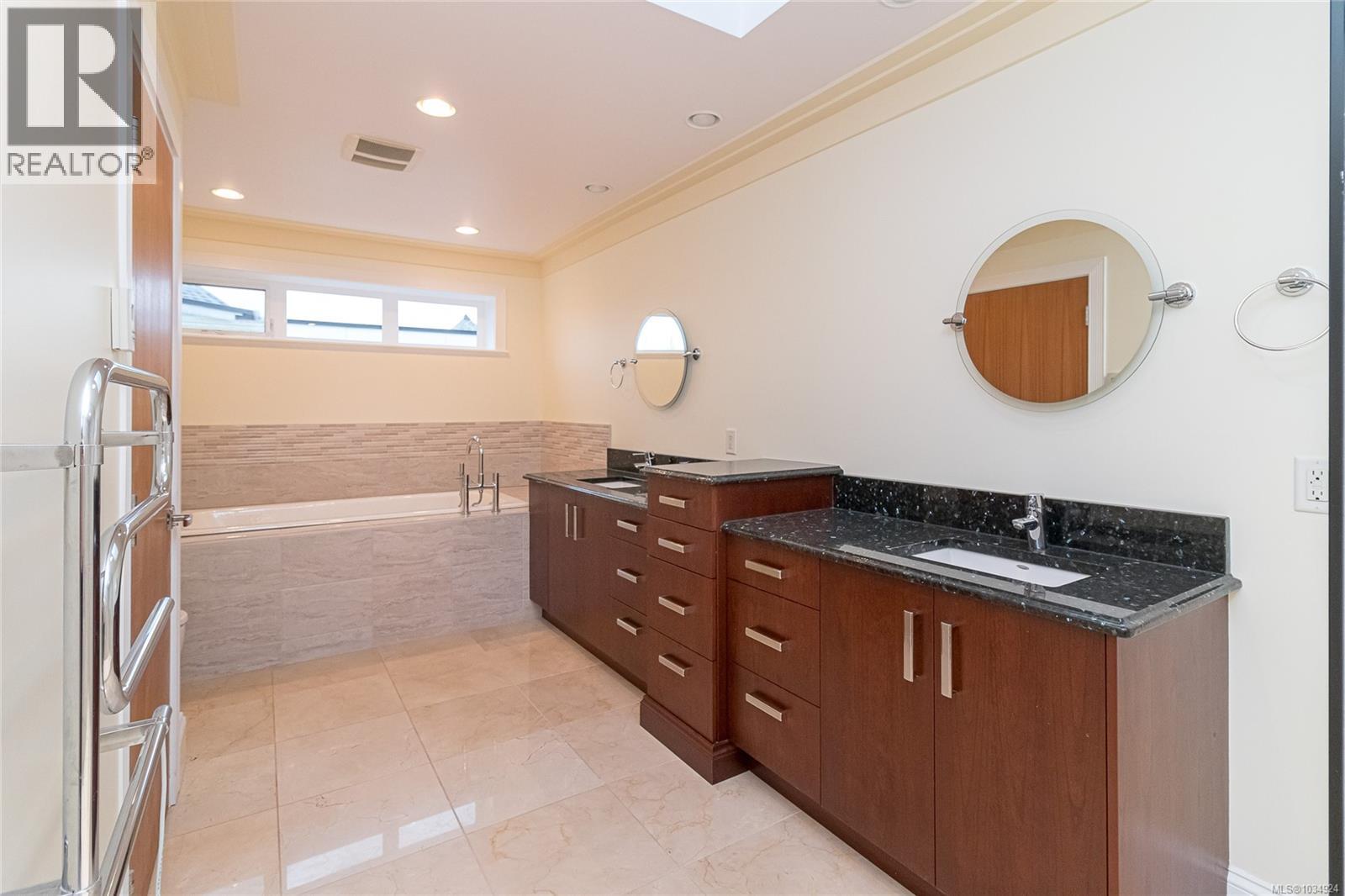 9708a Third St, Sidney, British Columbia  V8L 3A2 - Photo 43 - 1034924